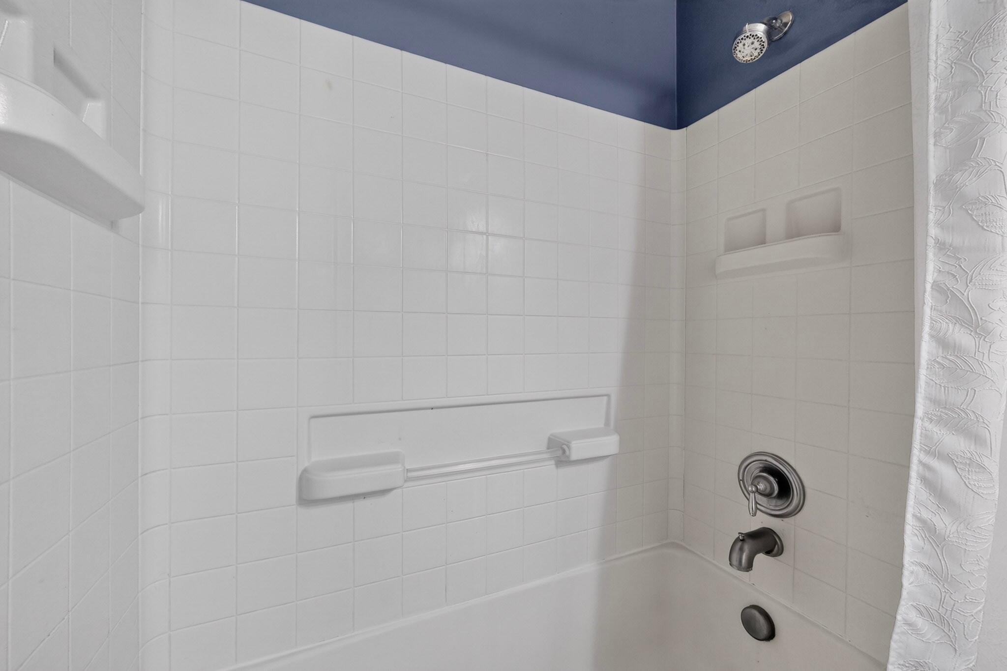 Photo 19 — 3112 Grassland Drive SW