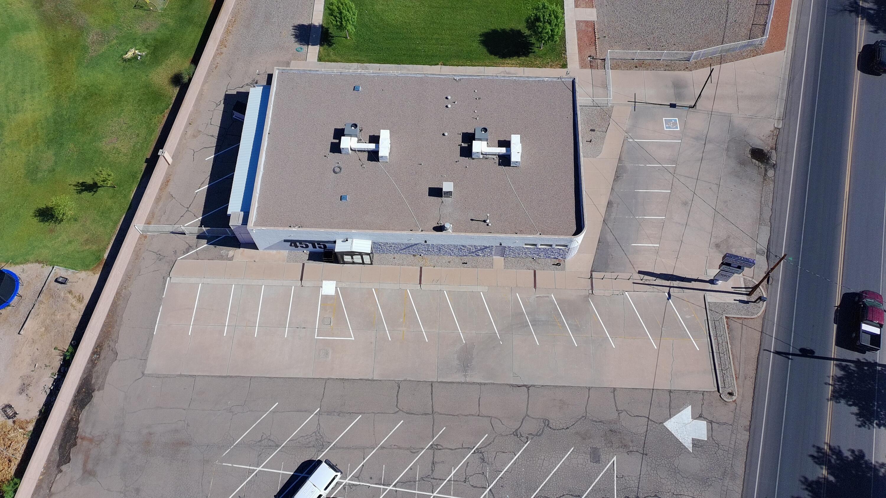 Photo 12 — 4515 Isleta Boulevard SW