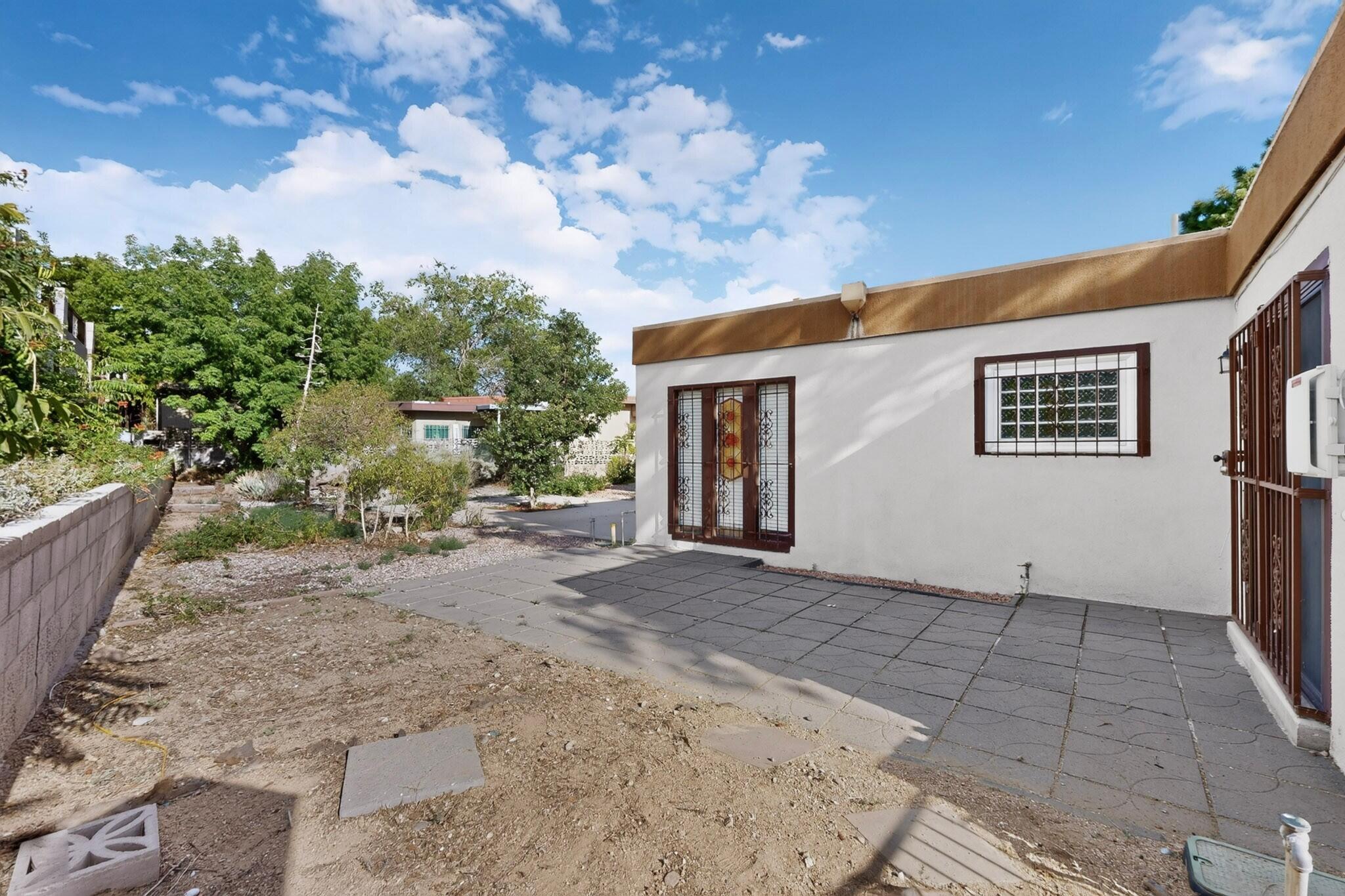 Photo 10 — 9609 SAN GABRIEL Road NE