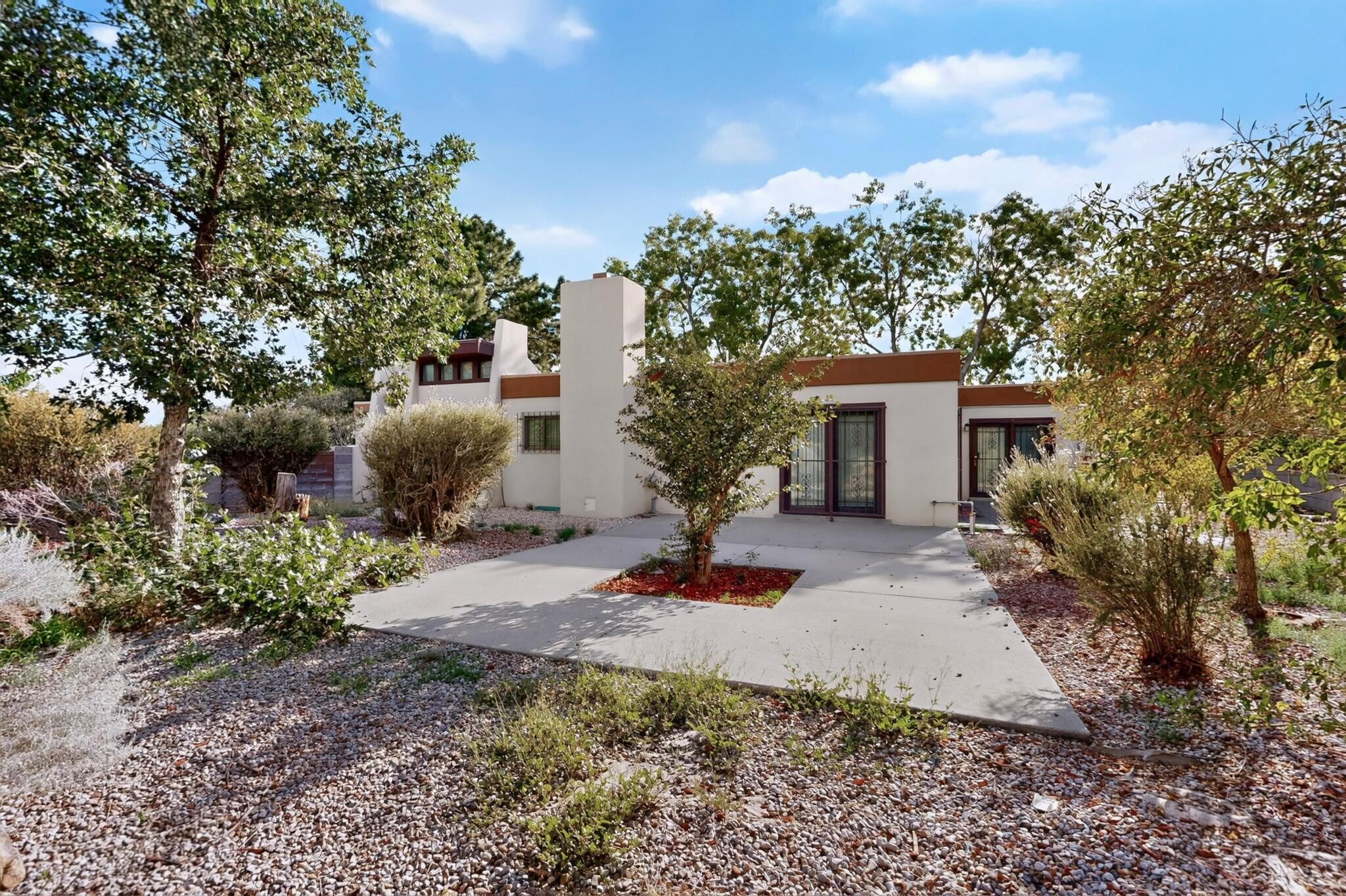 Photo 7 — 9609 SAN GABRIEL Road NE