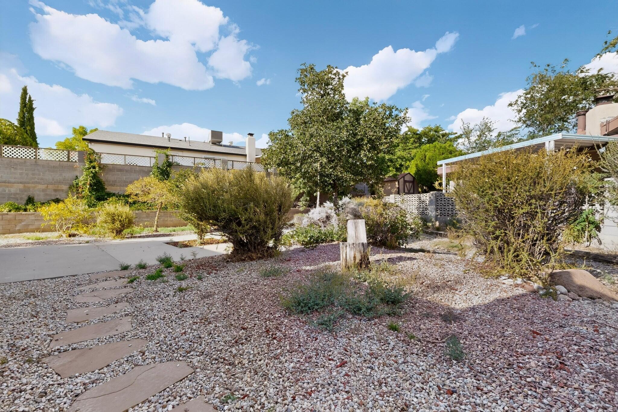 Photo 6 — 9609 SAN GABRIEL Road NE