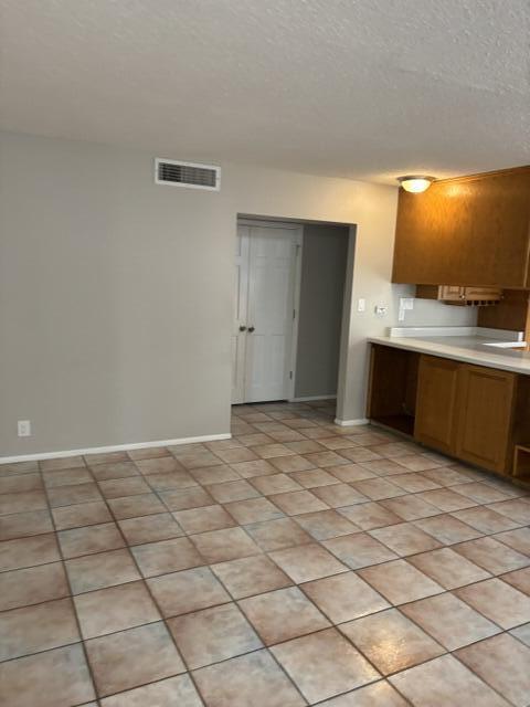 Photo 6 — 9609 SAN GABRIEL Road NE
