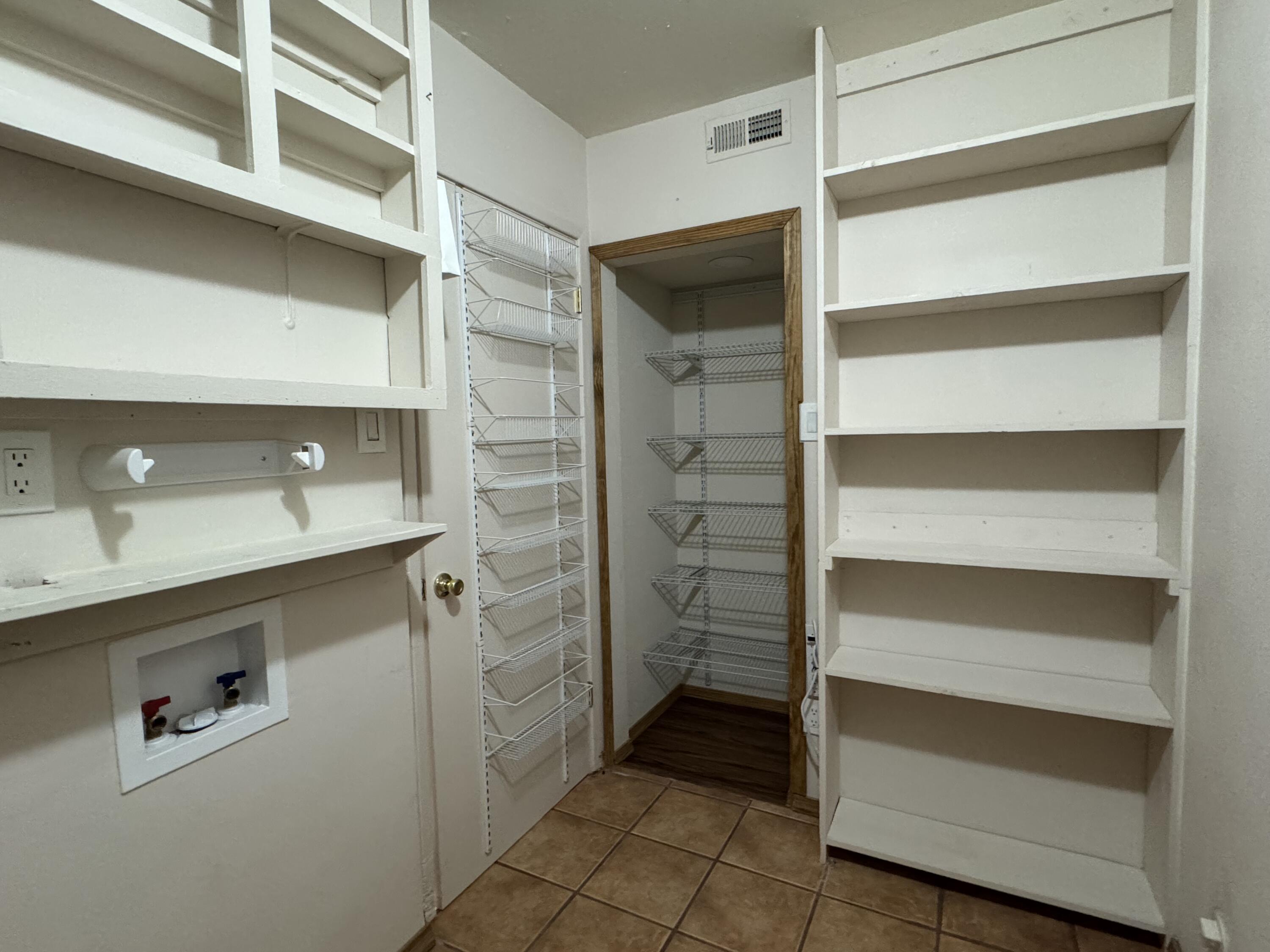 Photo 14 — 1824 Lester Drive NE