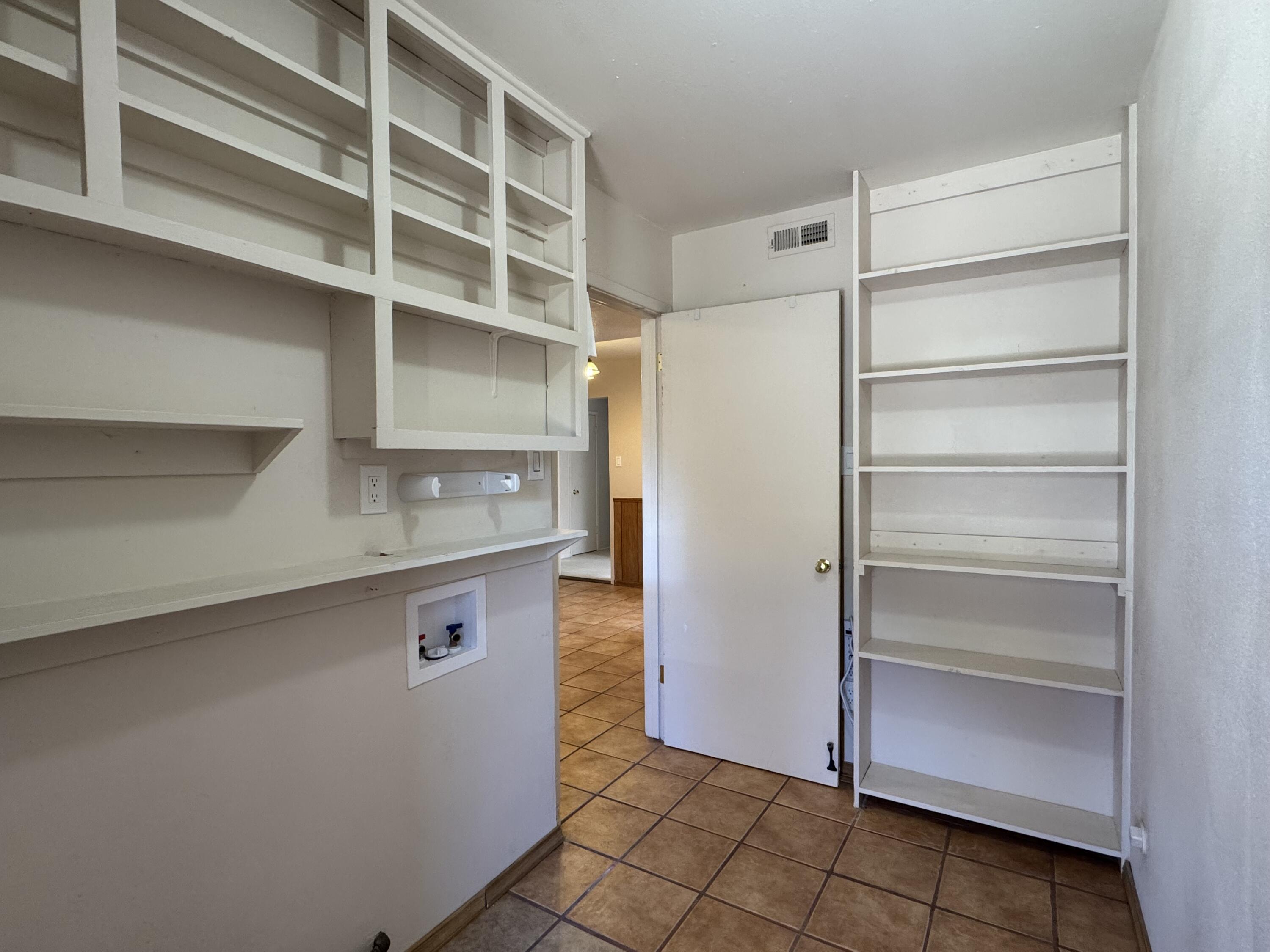 Photo 16 — 1824 Lester Drive NE
