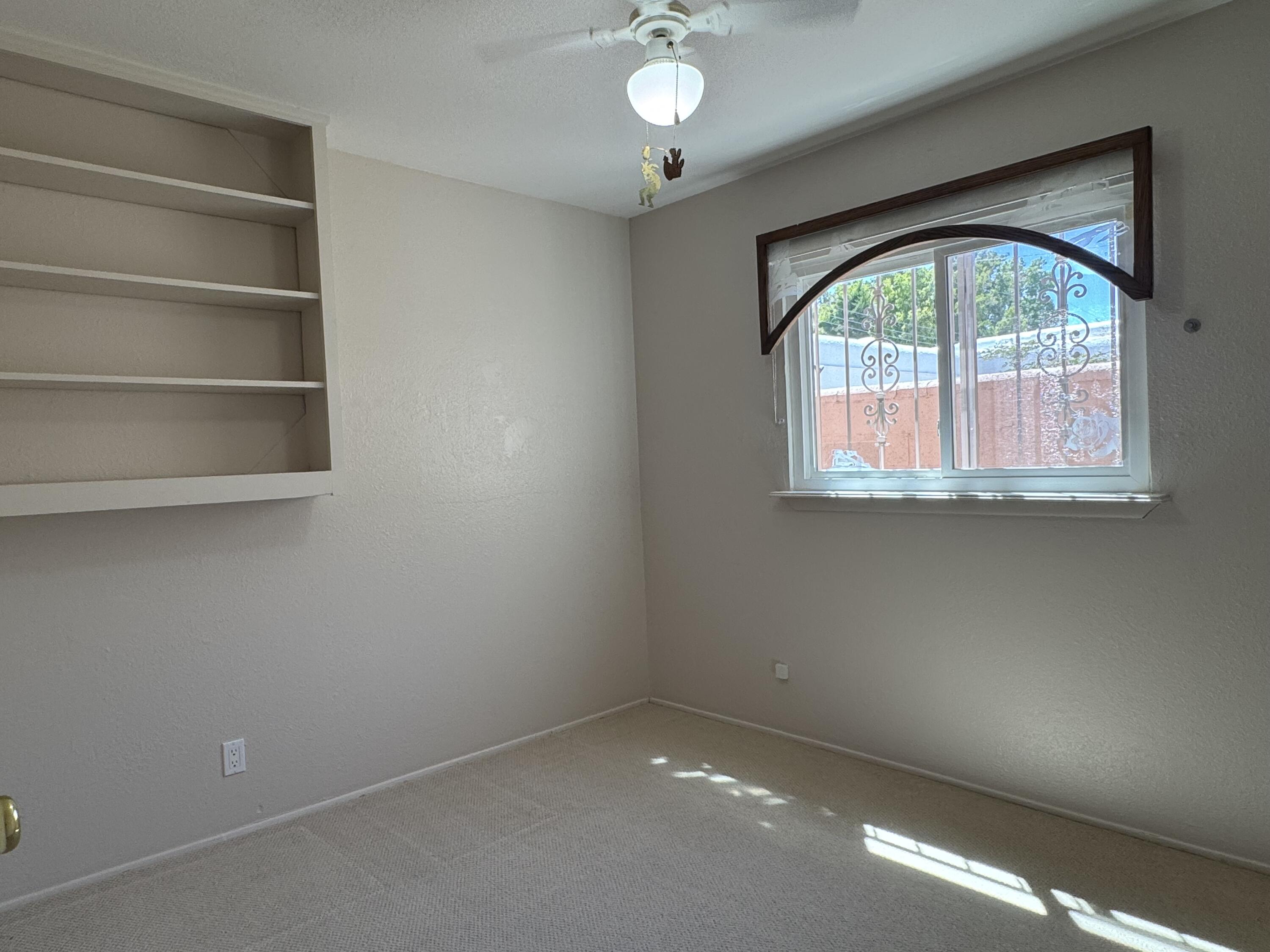 Photo 3 — 1824 Lester Drive NE