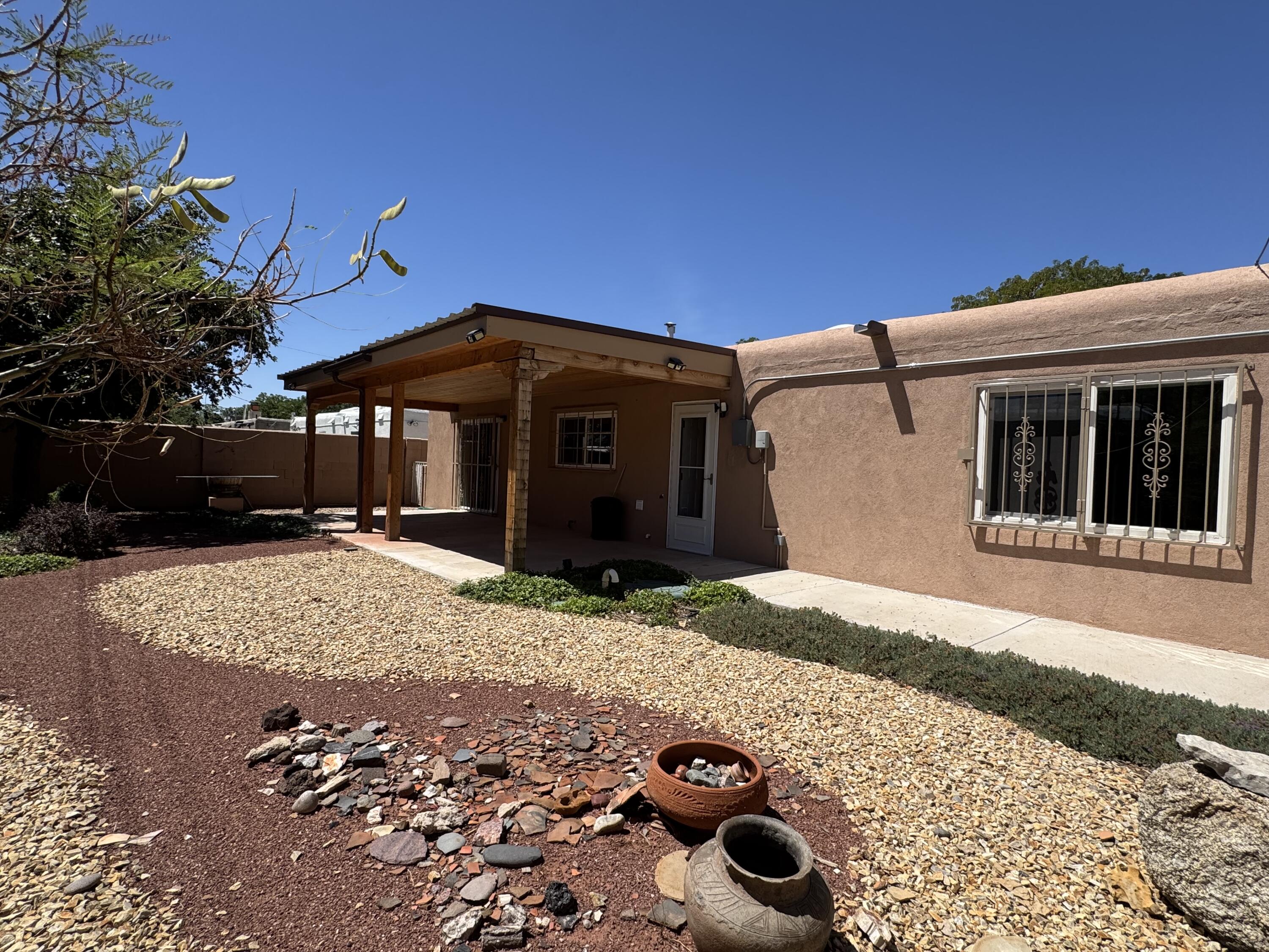 Photo 9 — 1824 Lester Drive NE