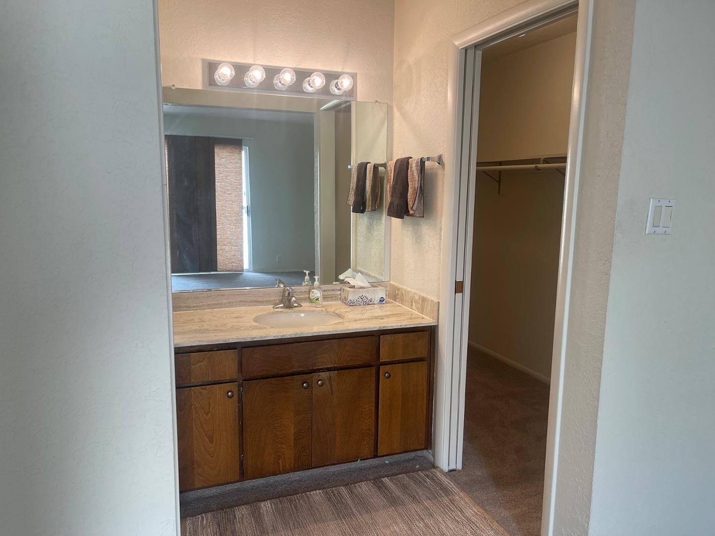 Photo 3 — 28 Casa Hermosa Drive NE