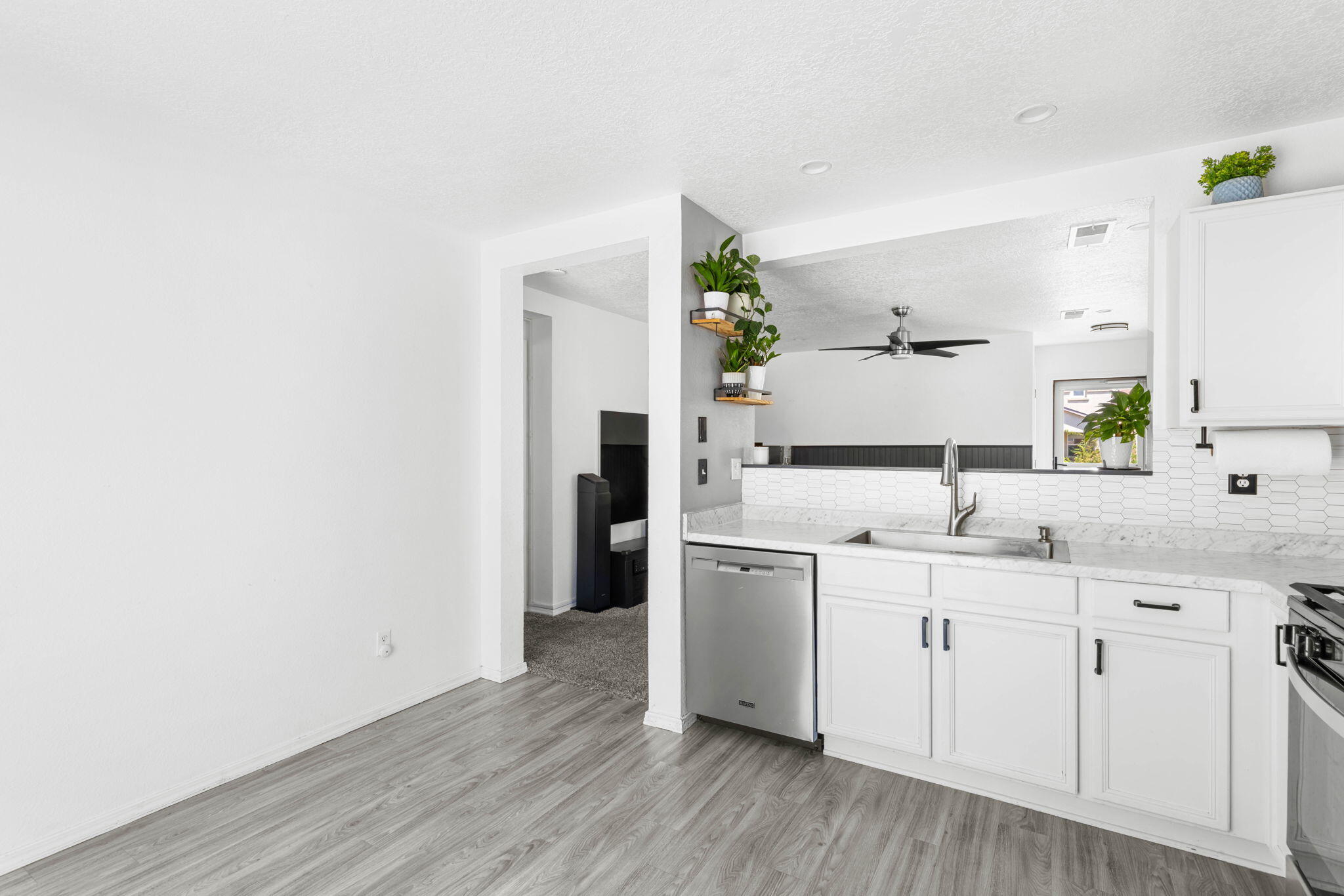 Photo 11 — 10832 Gentry Lane SW
