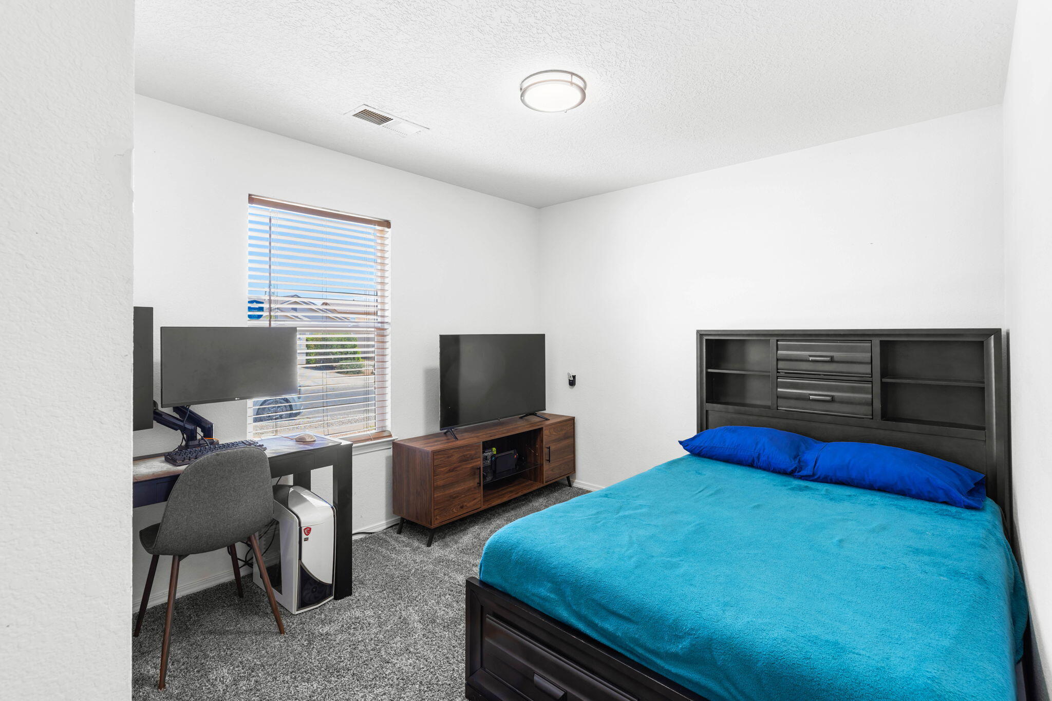 Photo 17 — 10832 Gentry Lane SW