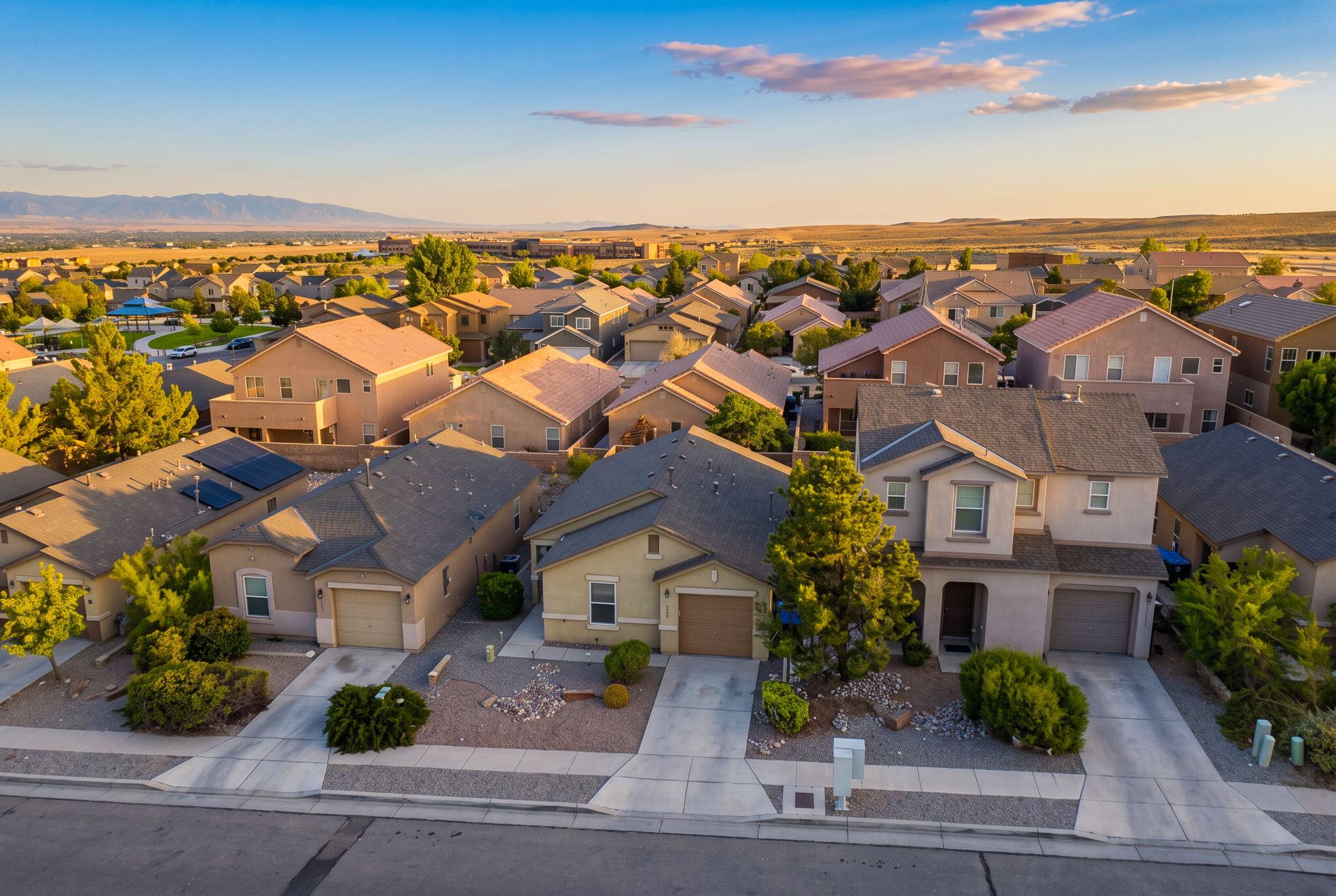Photo 2 — 10832 Gentry Lane SW