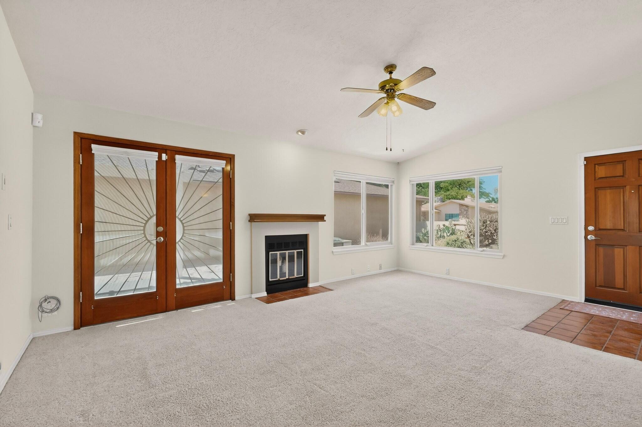 Photo 10 — 5339 La Colonia Drive NW