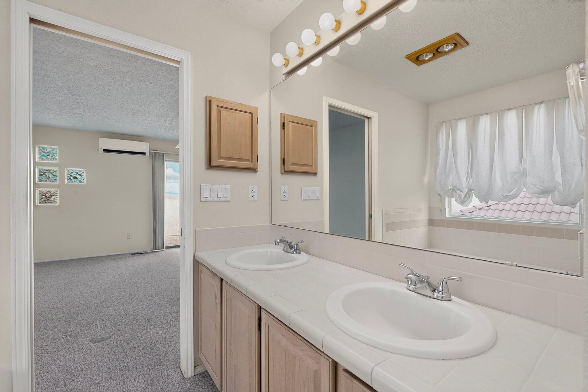 Photo 15 — 5339 La Colonia Drive NW