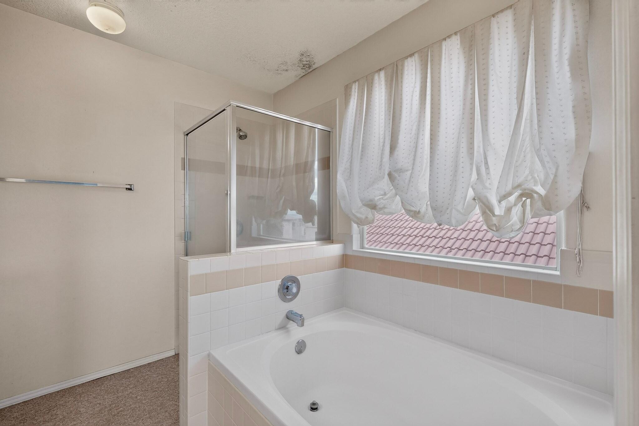 Photo 16 — 5339 La Colonia Drive NW