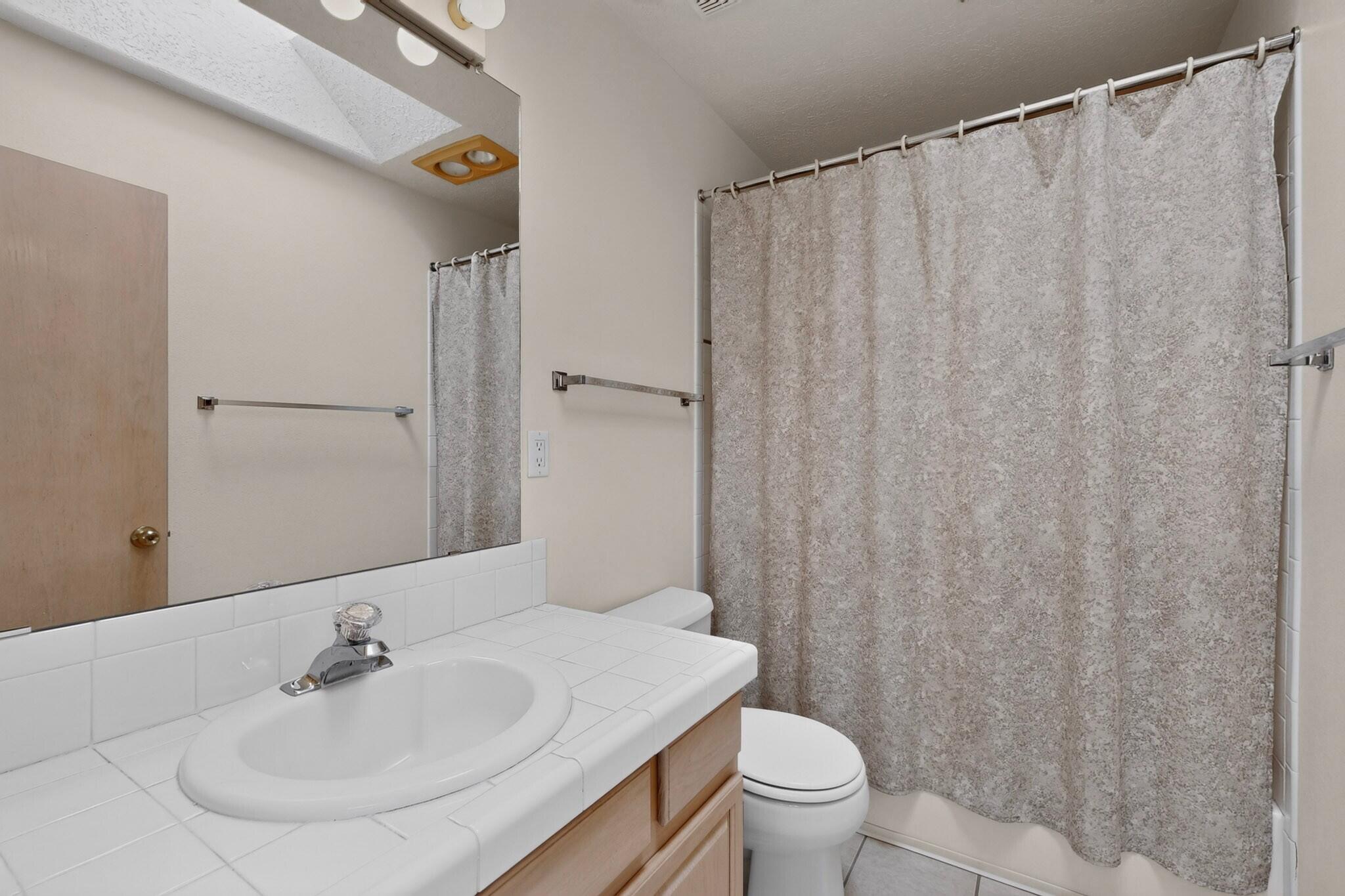 Photo 20 — 5339 La Colonia Drive NW
