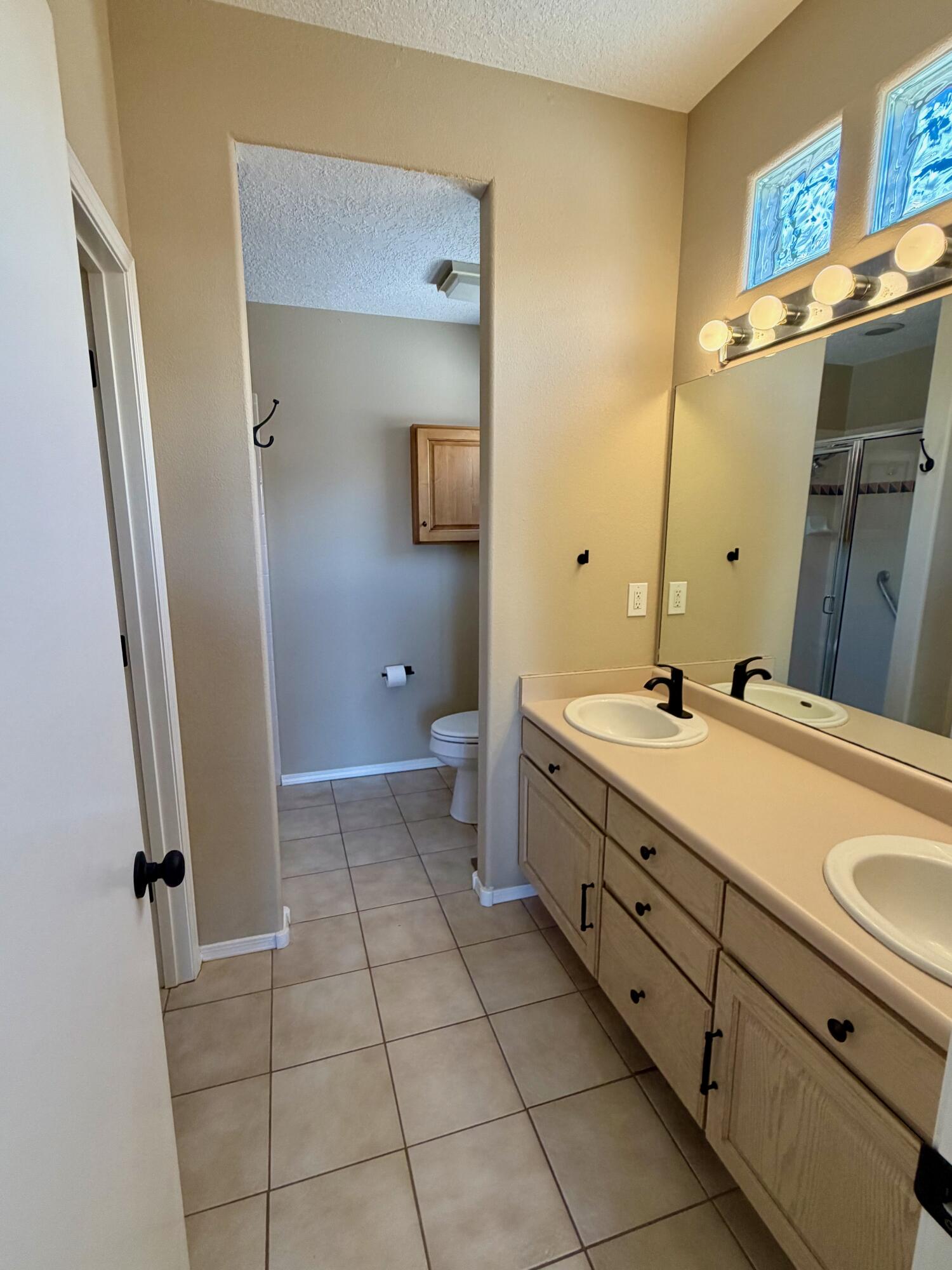 Photo 5 — 10305 Arroyo Crest Drive NW