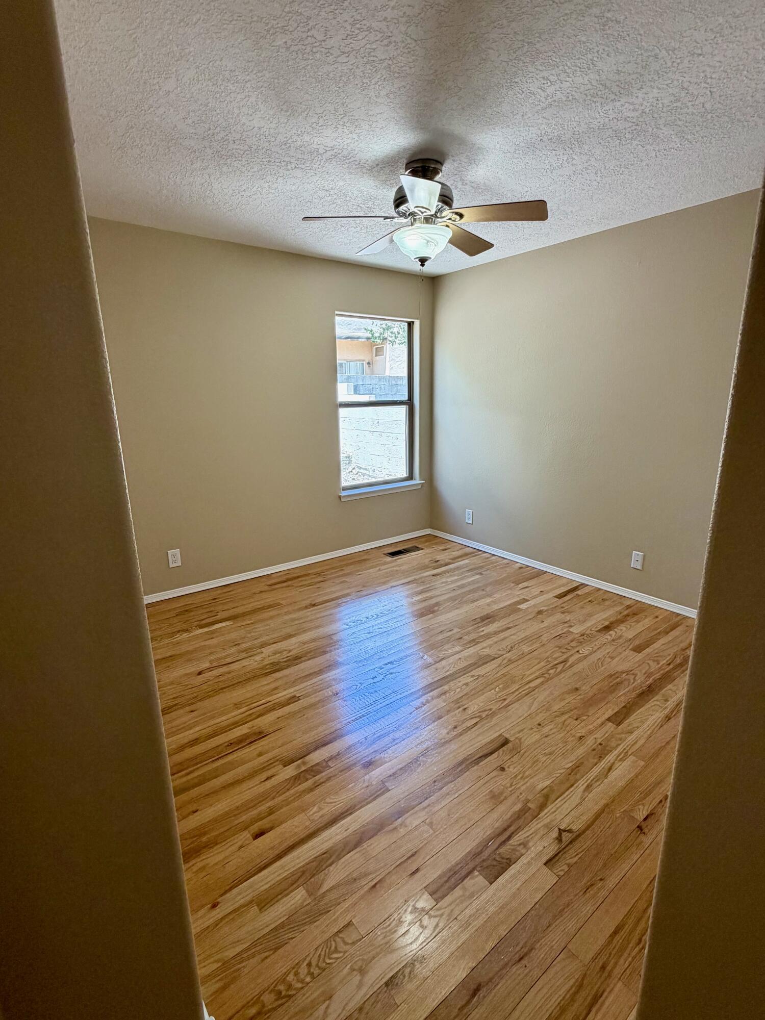 Photo 8 — 10305 Arroyo Crest Drive NW