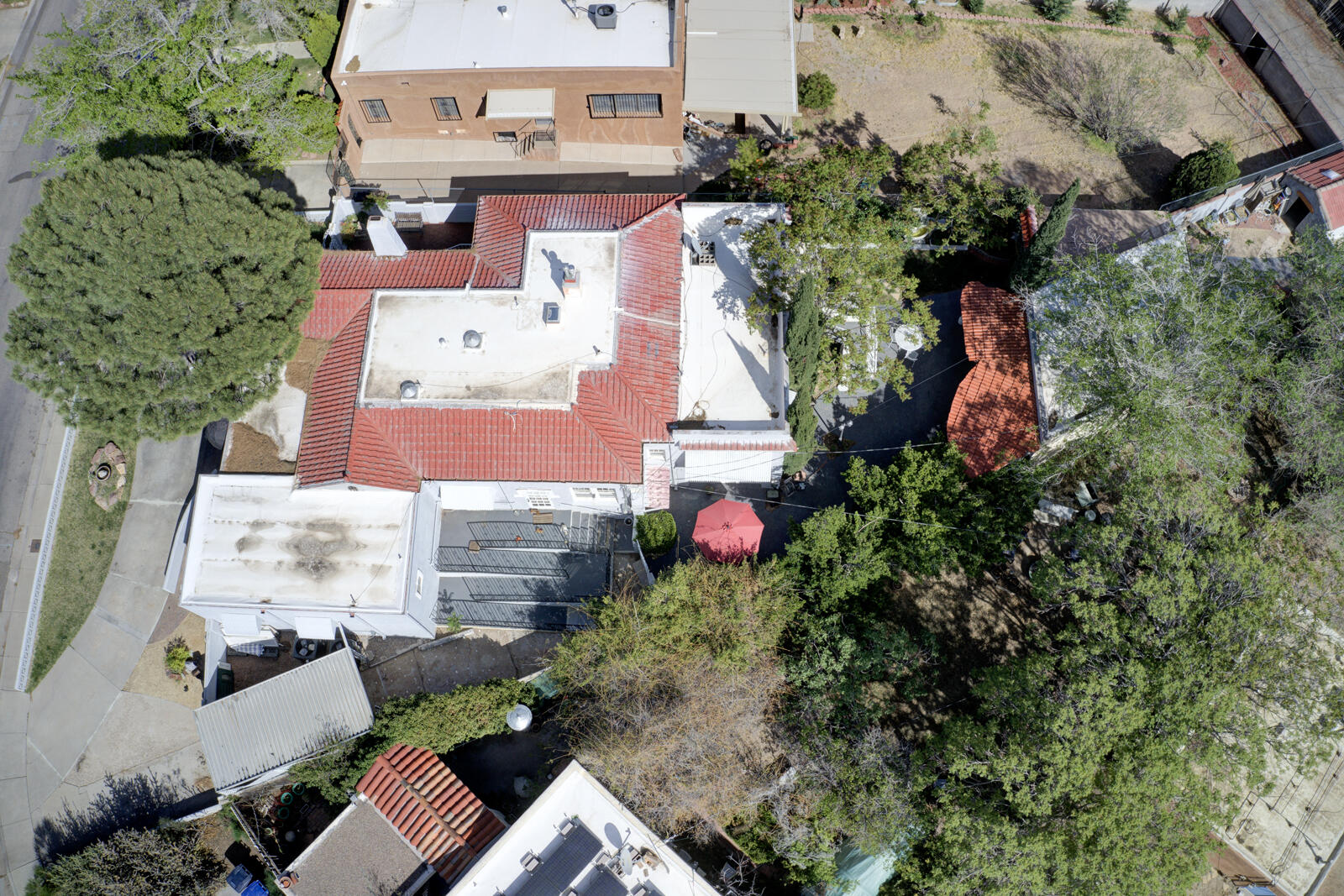 Photo 2 — 1606 Roma Avenue NE