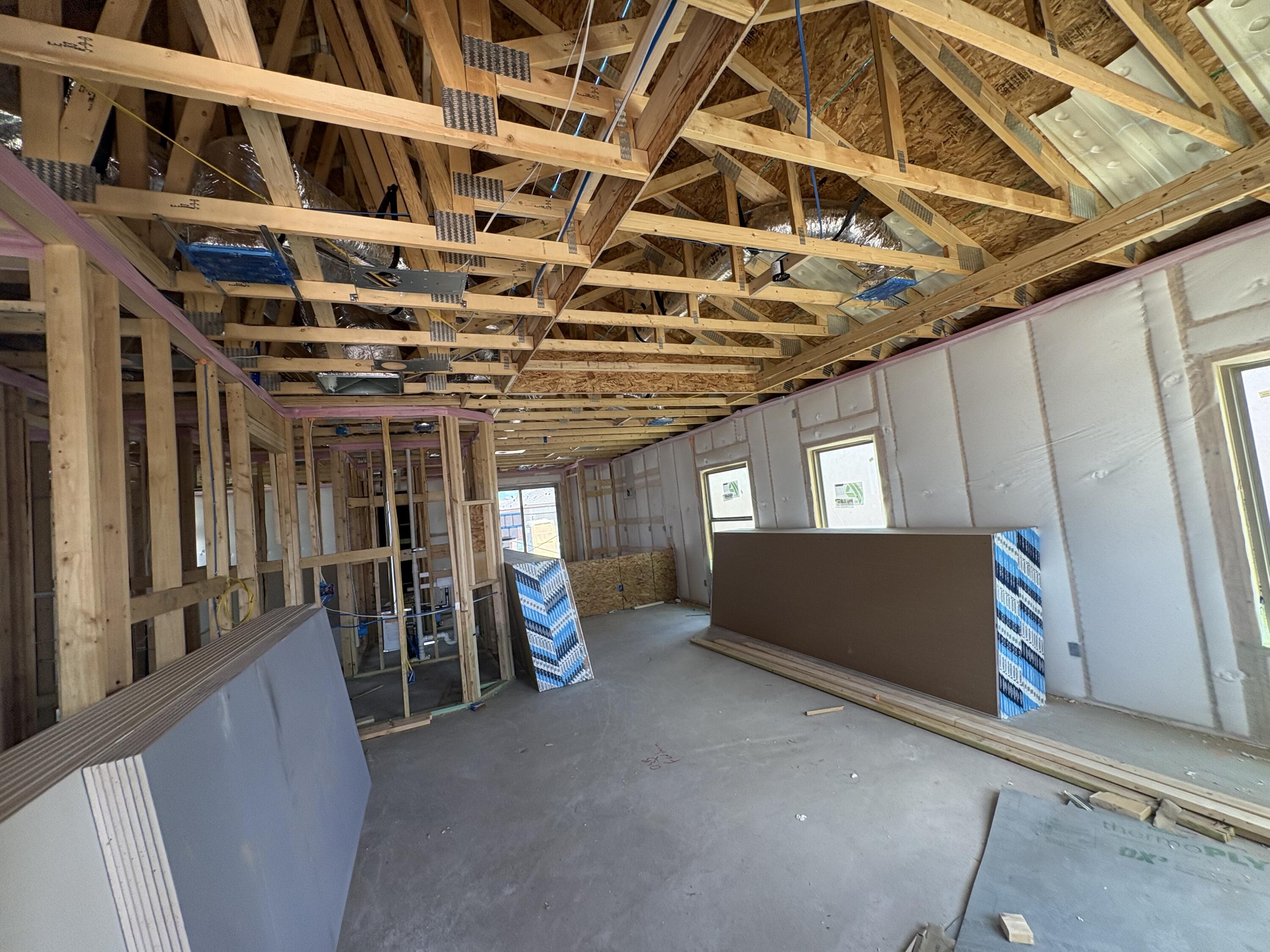 Photo 6 — 1913 Stryker Road SE