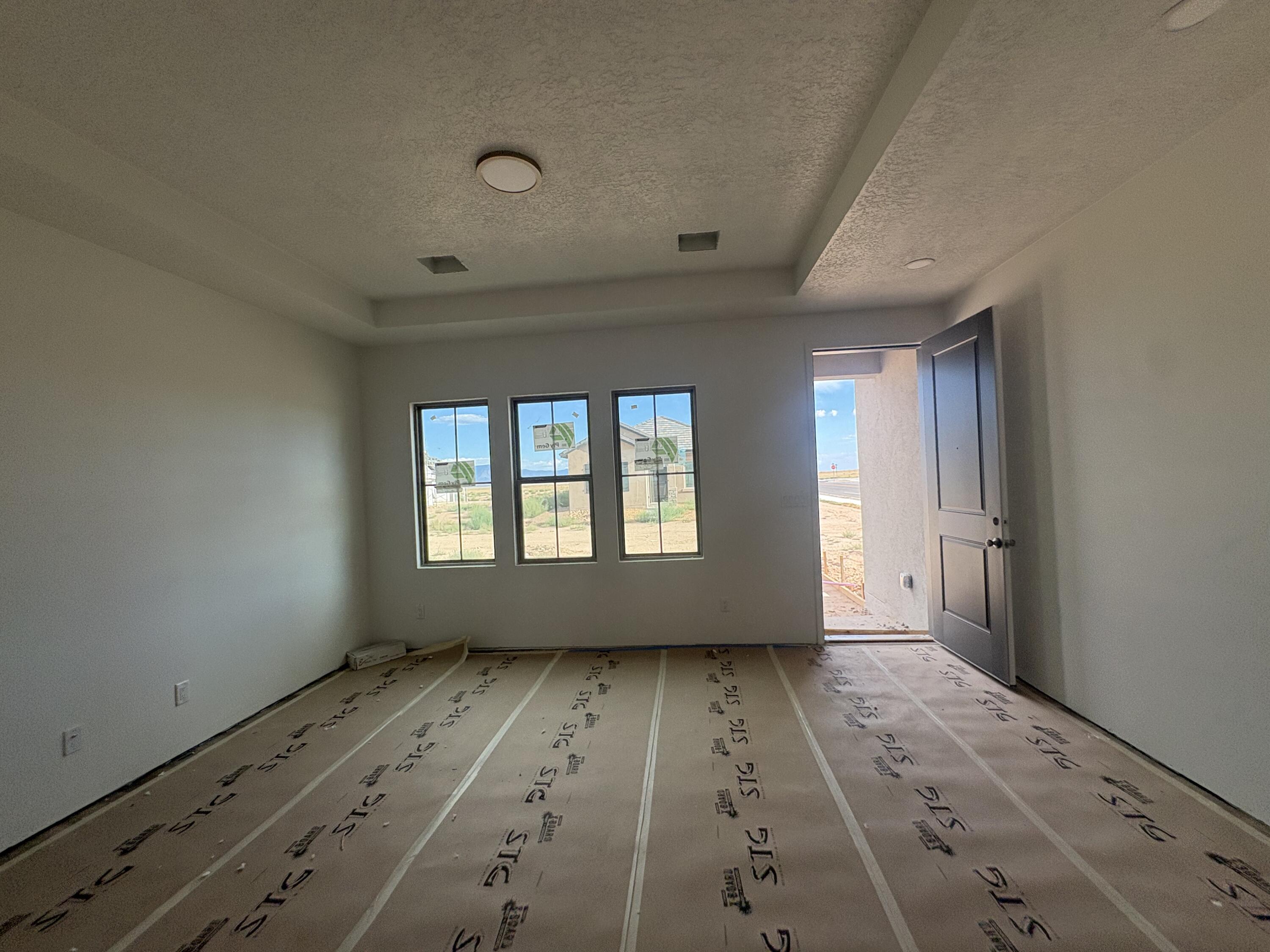 Photo 4 — 6120 Diebenkorn Drive SE
