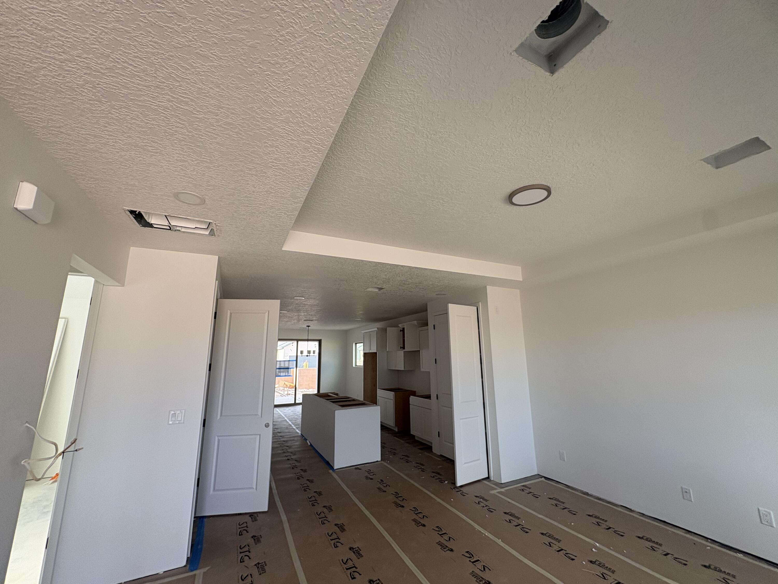 Photo 14 — 6120 Diebenkorn Drive SE