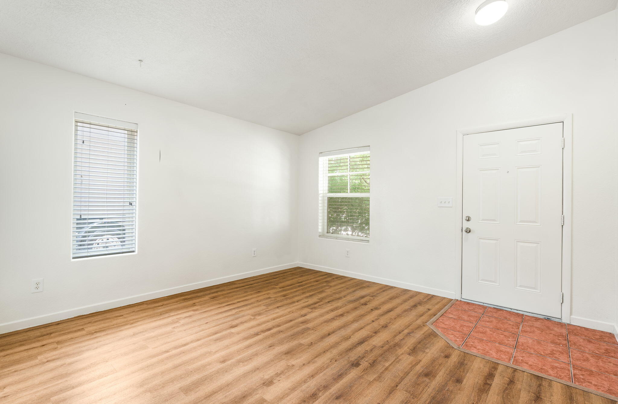 Photo 20 — 2102 N Ensenada Circle SE