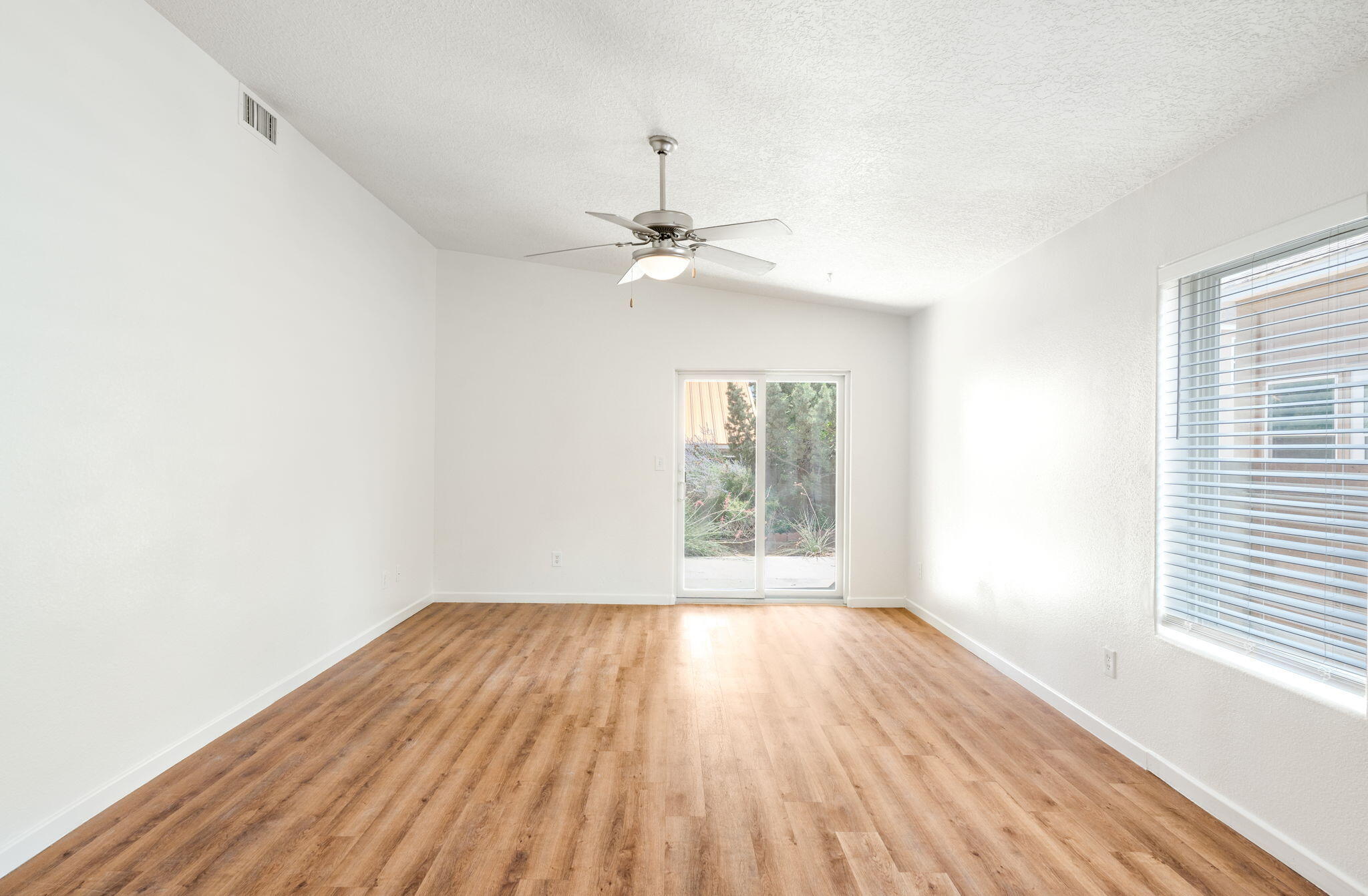 Photo 17 — 2102 N Ensenada Circle SE