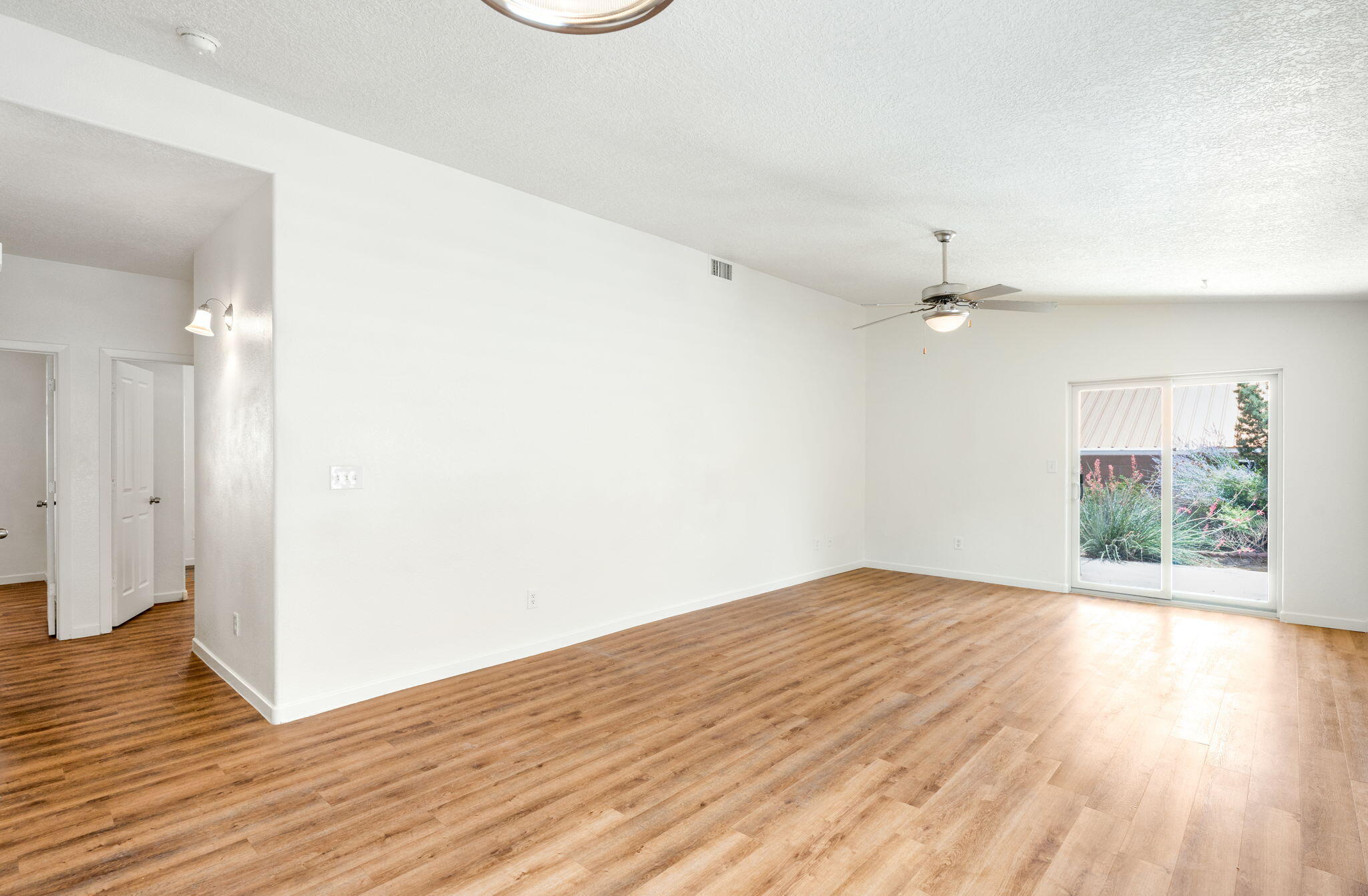 Photo 16 — 2102 N Ensenada Circle SE