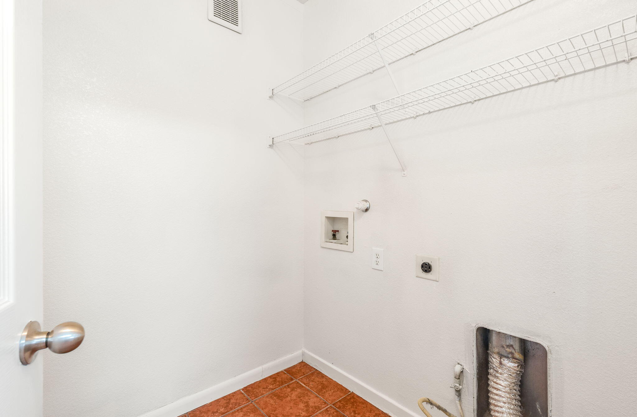 Photo 14 — 2102 N Ensenada Circle SE