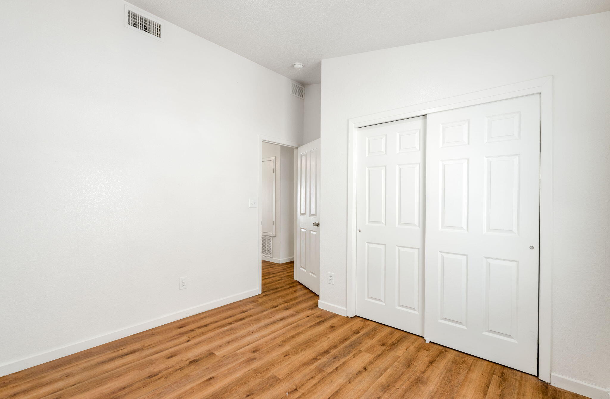 Photo 11 — 2102 N Ensenada Circle SE