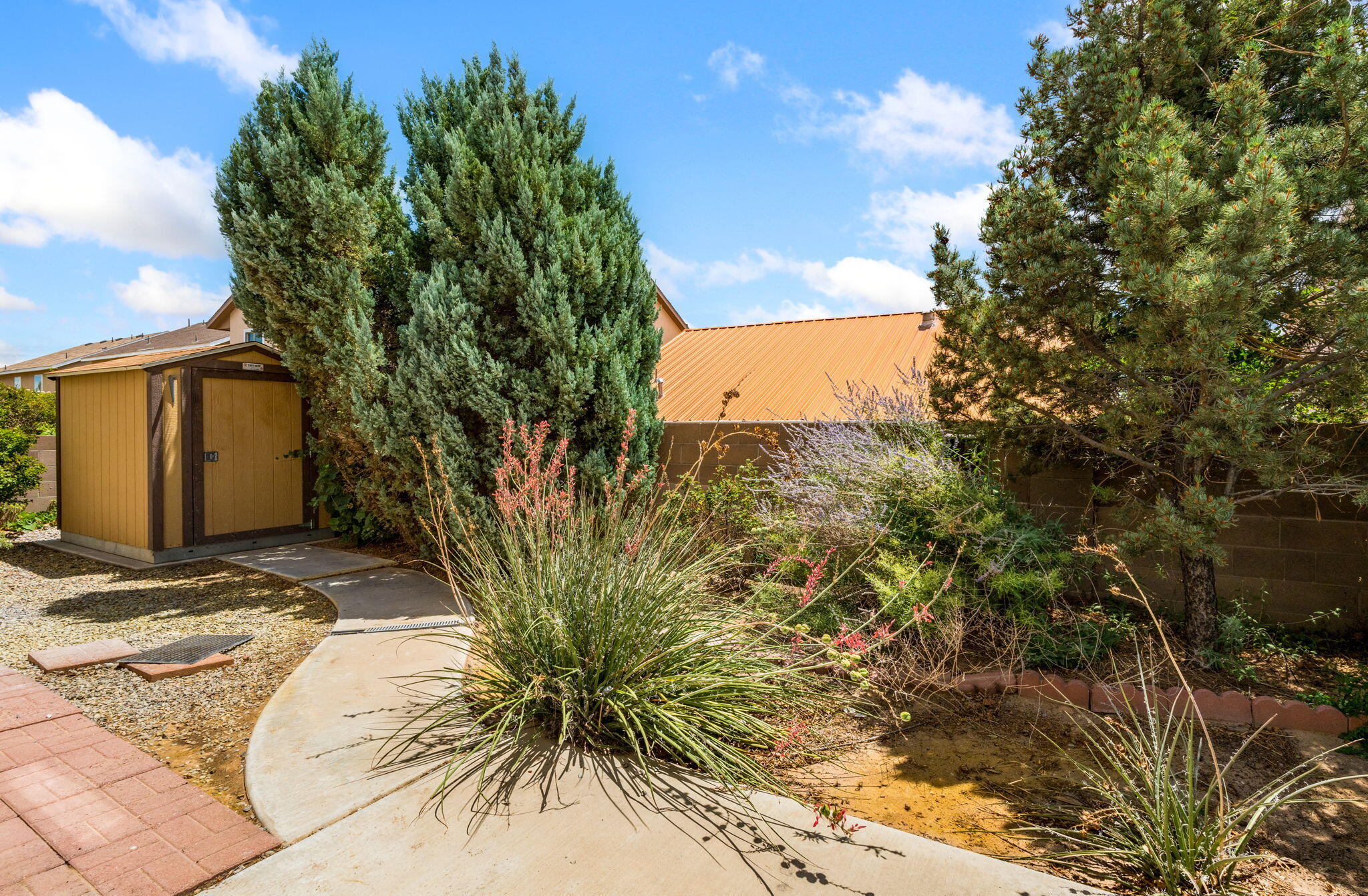Photo 5 — 2102 N Ensenada Circle SE