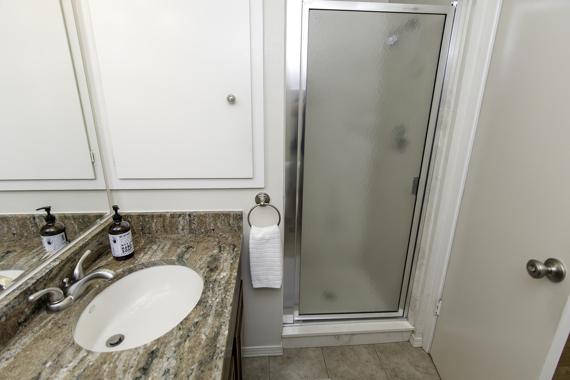 Photo 17 — 3410 Harwood Court NE