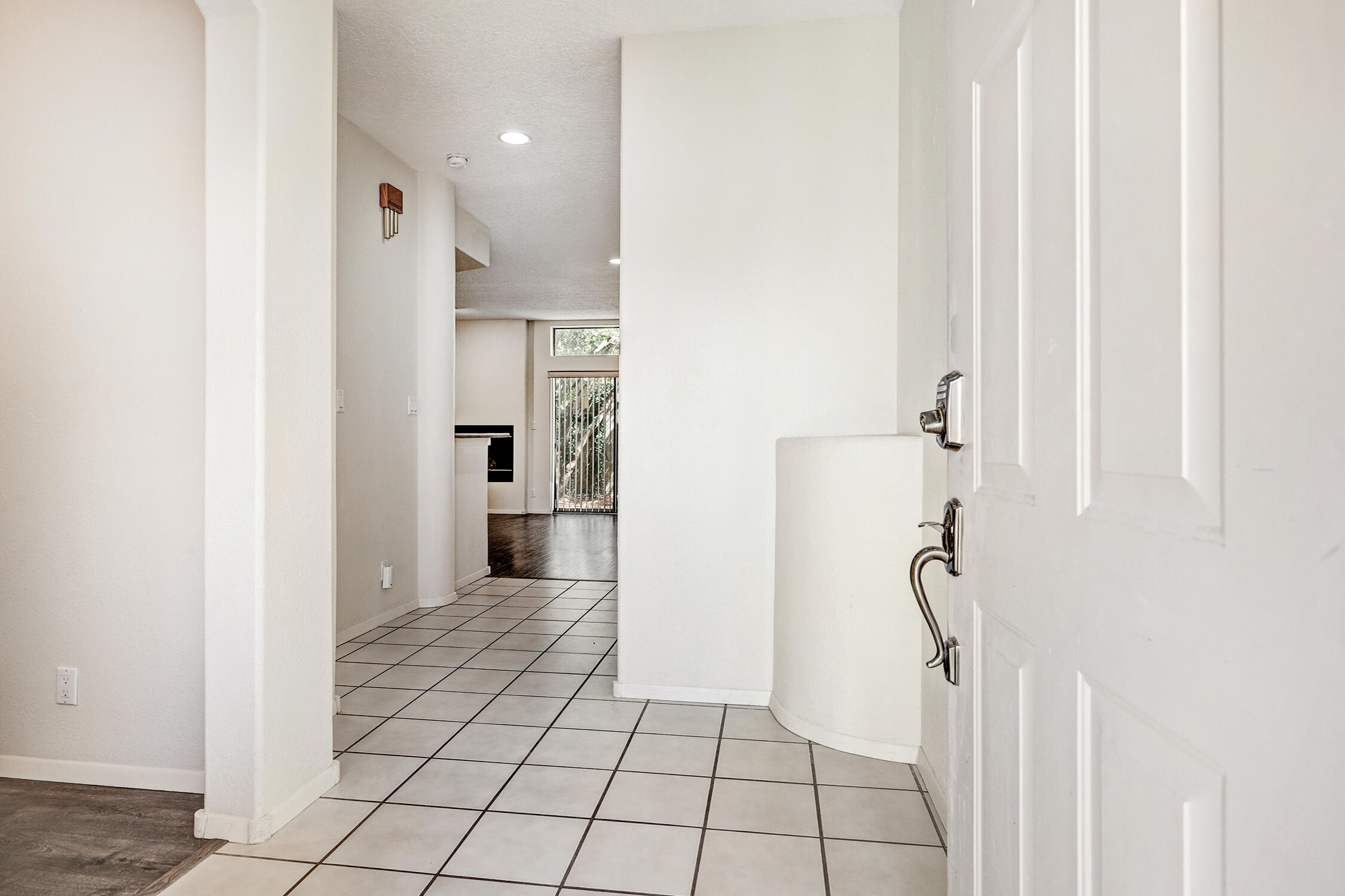 Photo 19 — 4211 Pitt Place NE UNIT 3
