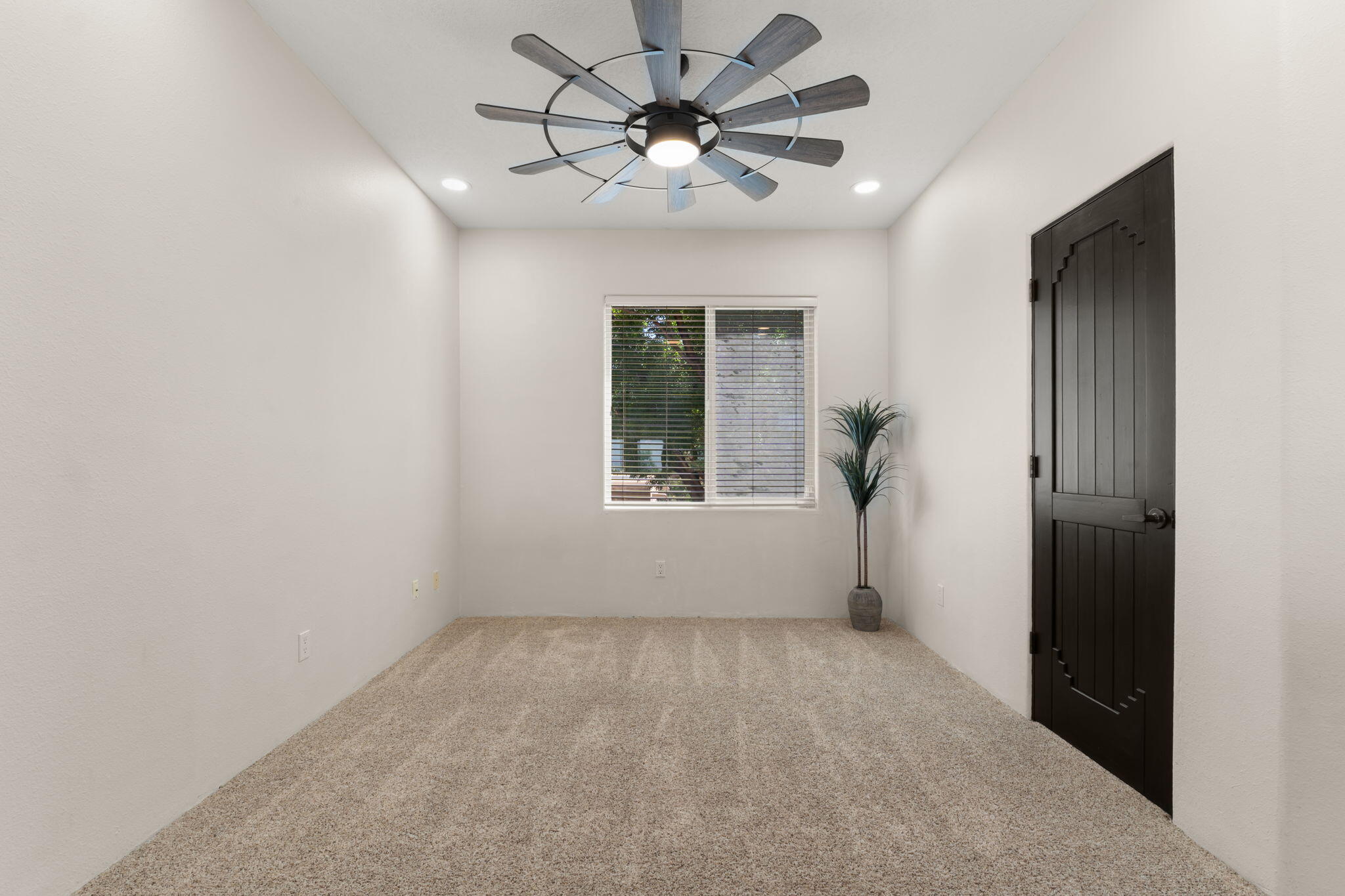 Photo 8 — 12800 Northern Sky Avenue NE