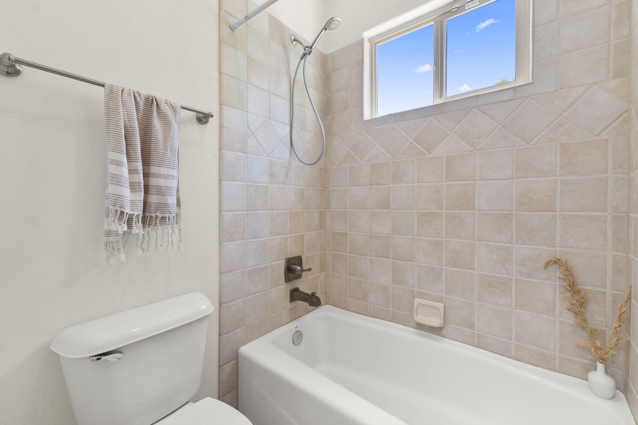 Photo 13 — 12800 Northern Sky Avenue NE
