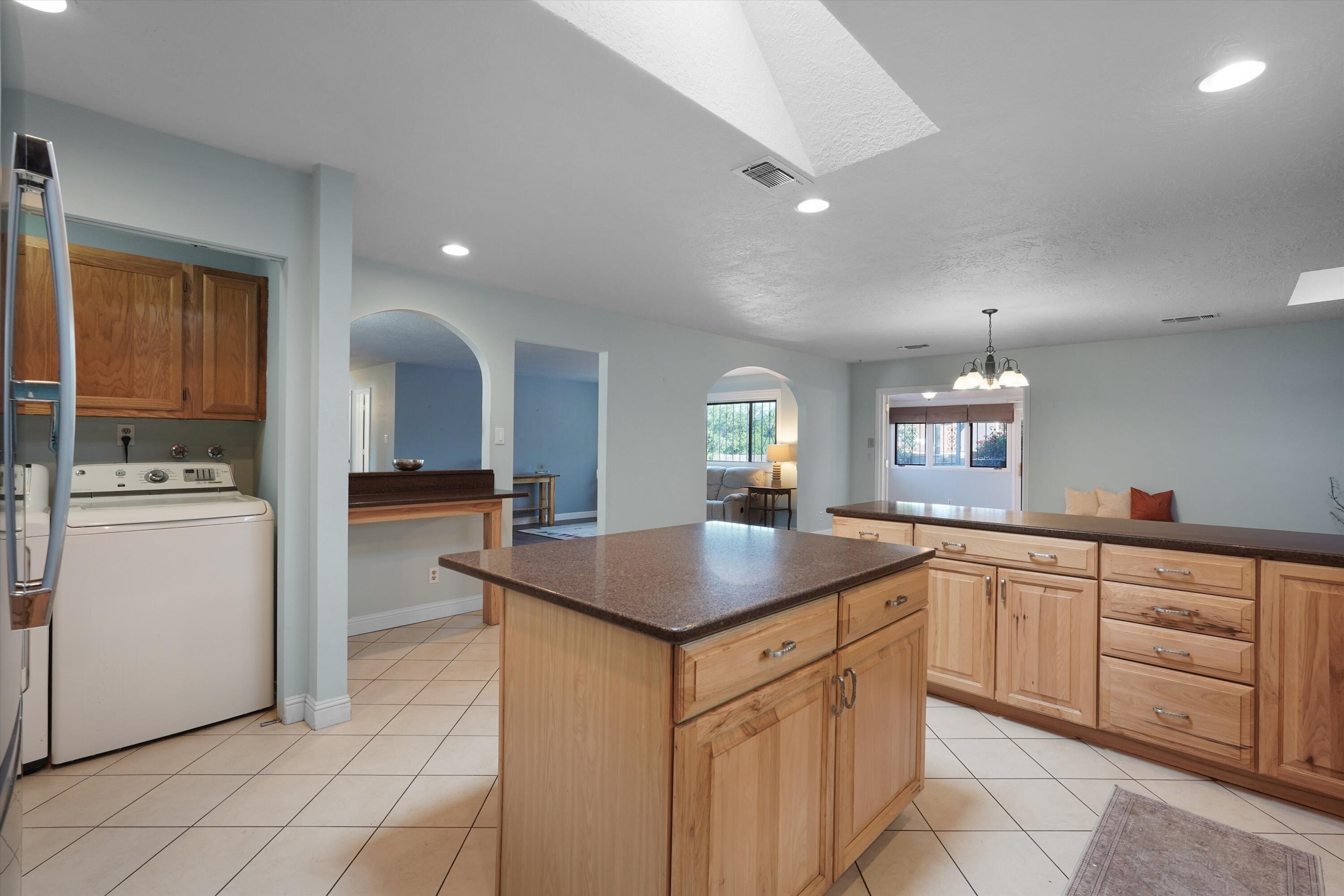 Photo 15 — 6901 Gisele Drive NE