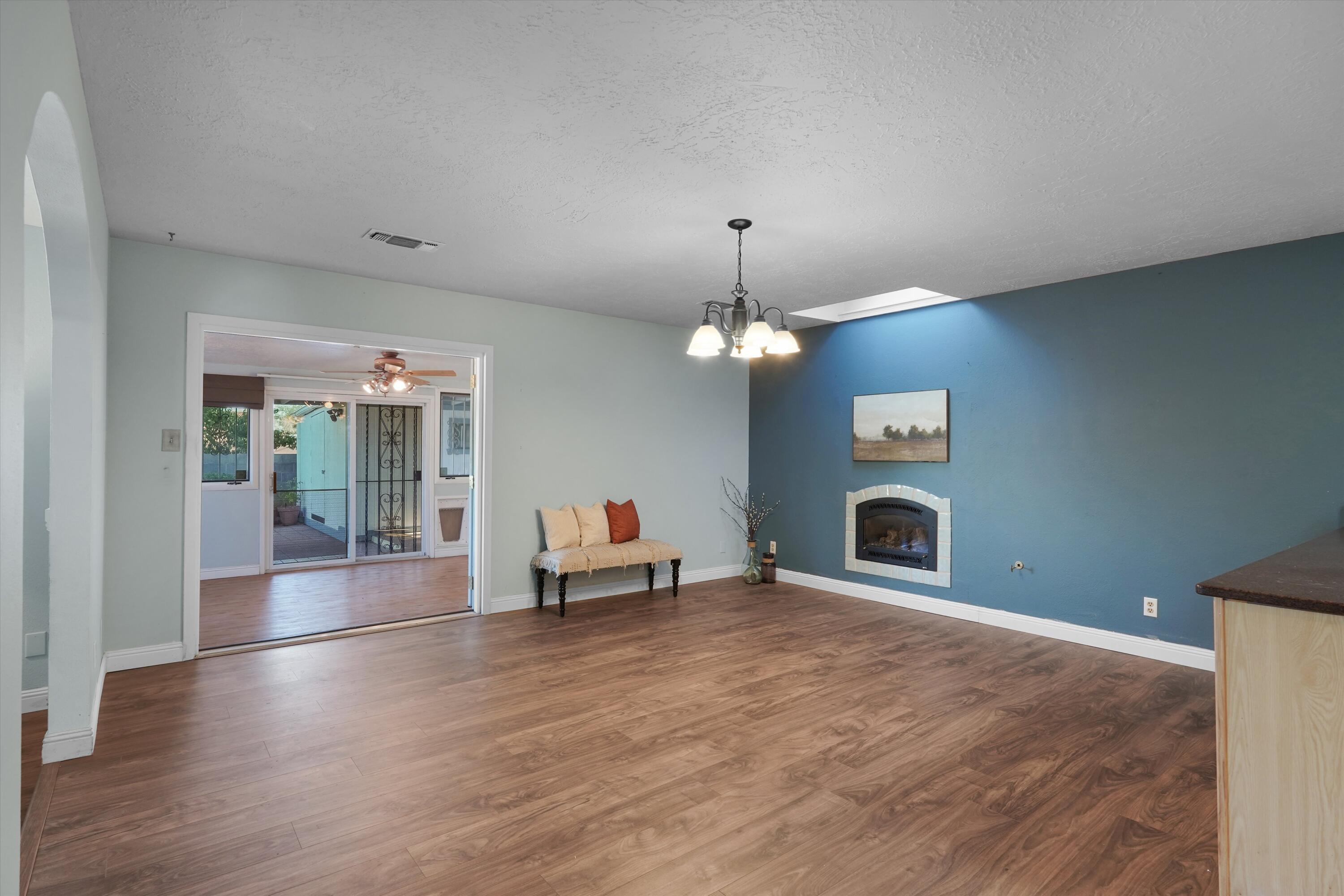 Photo 18 — 6901 Gisele Drive NE