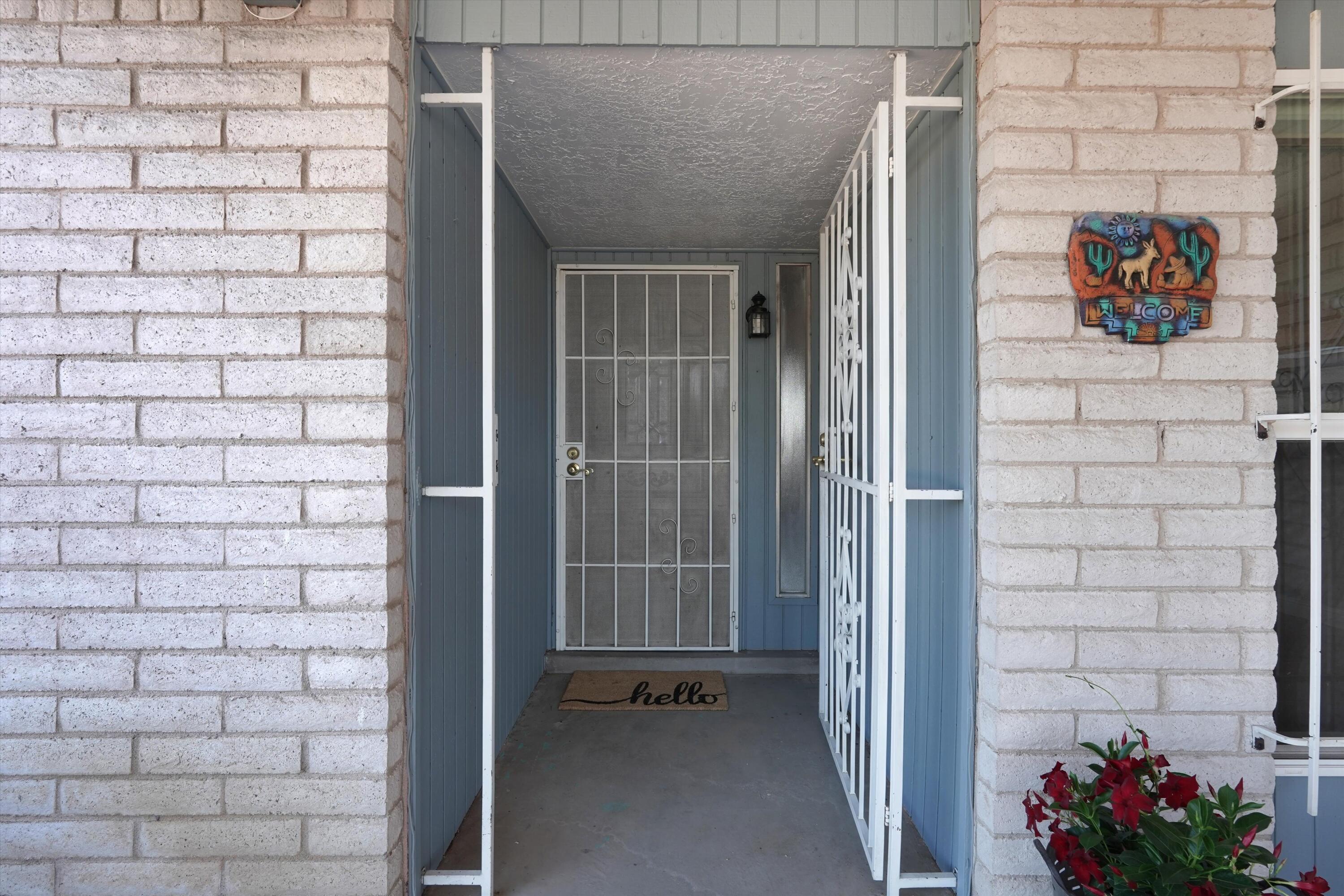 Photo 12 — 6901 Gisele Drive NE