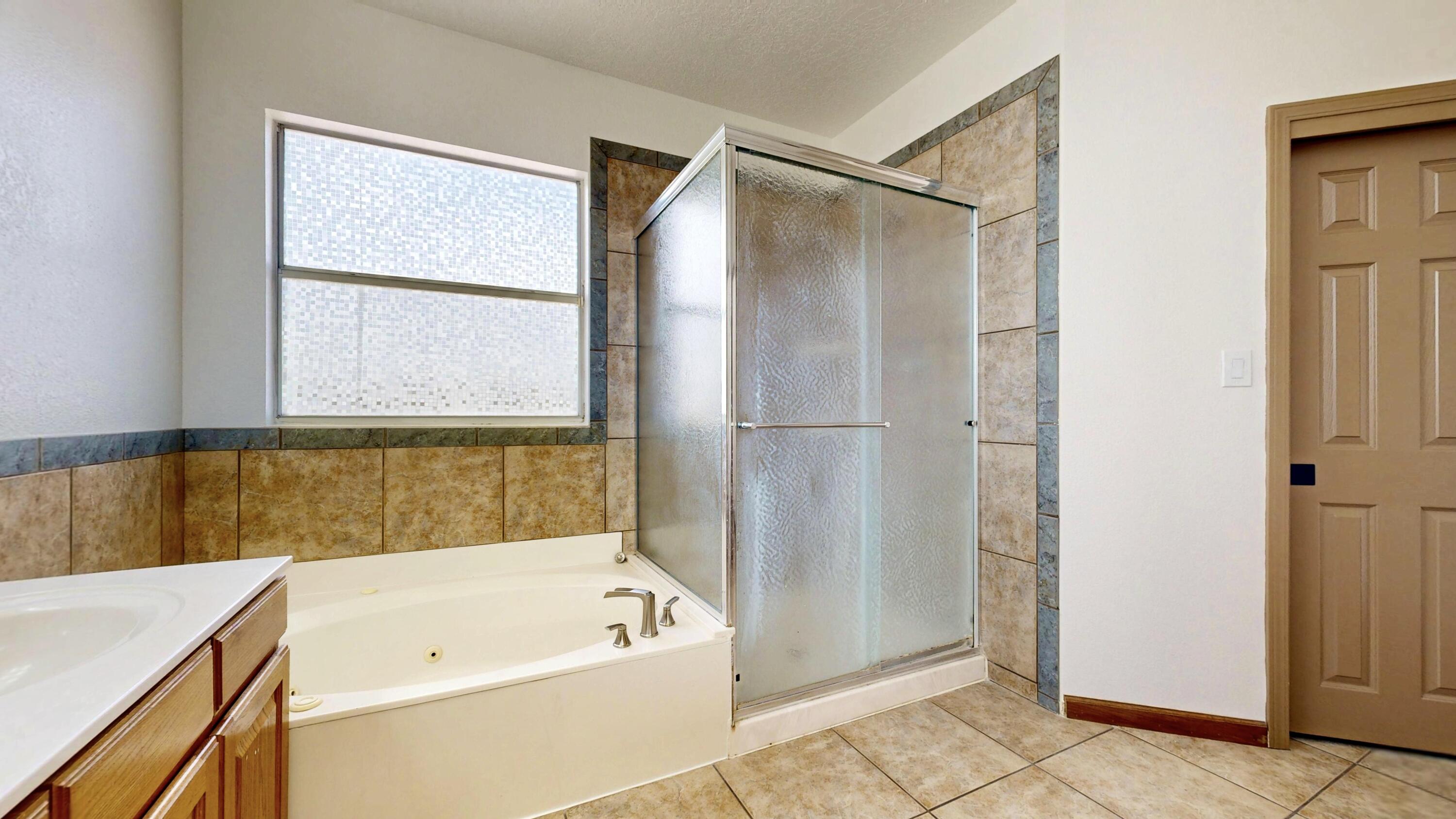 Photo 16 — 4721 Mesa Encantada Court NW
