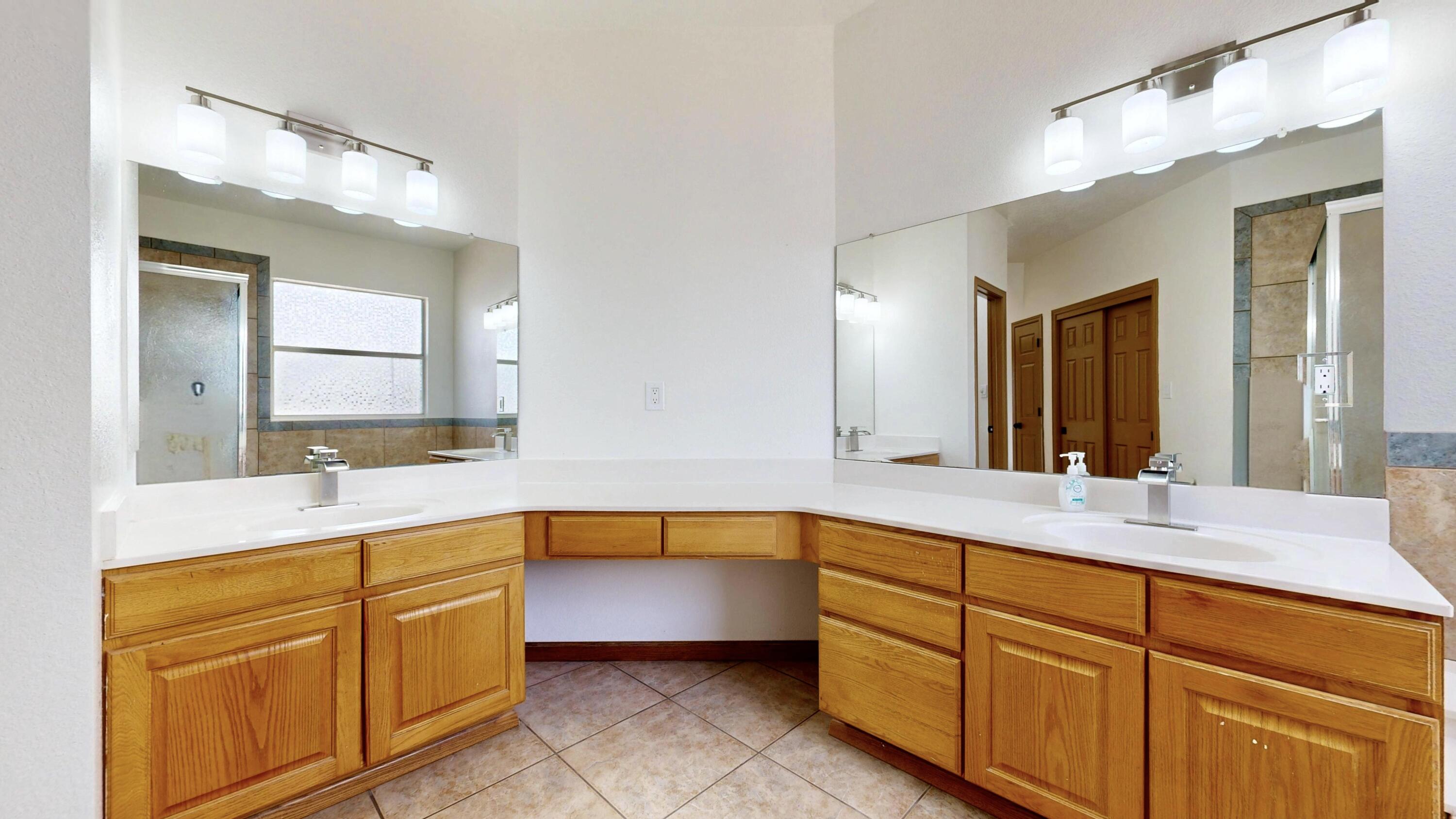 Photo 13 — 4721 Mesa Encantada Court NW