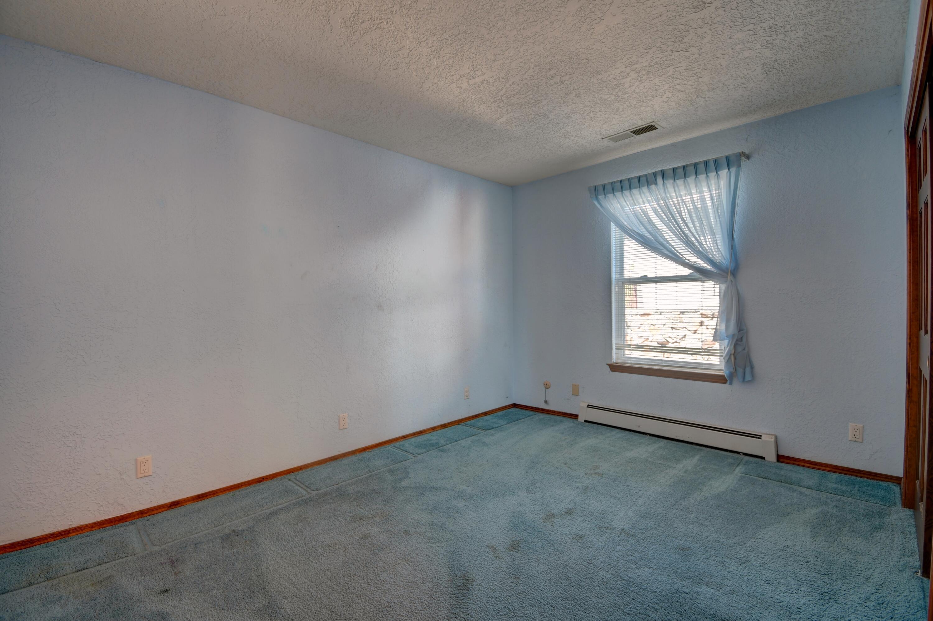 Photo 14 — 3907 Saint Andrews Drive SE