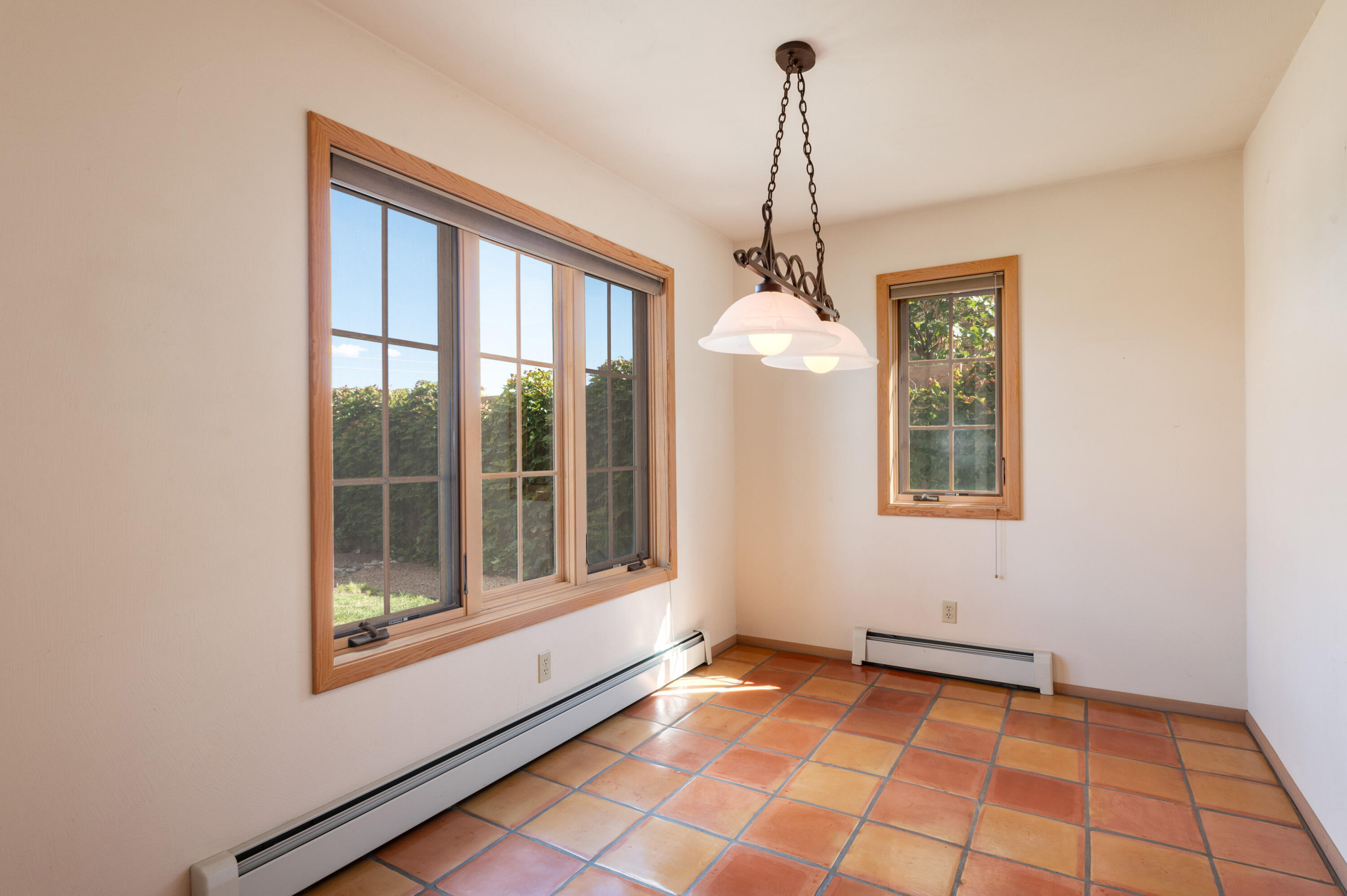 Photo 19 — 1050 Joshua Drive SE