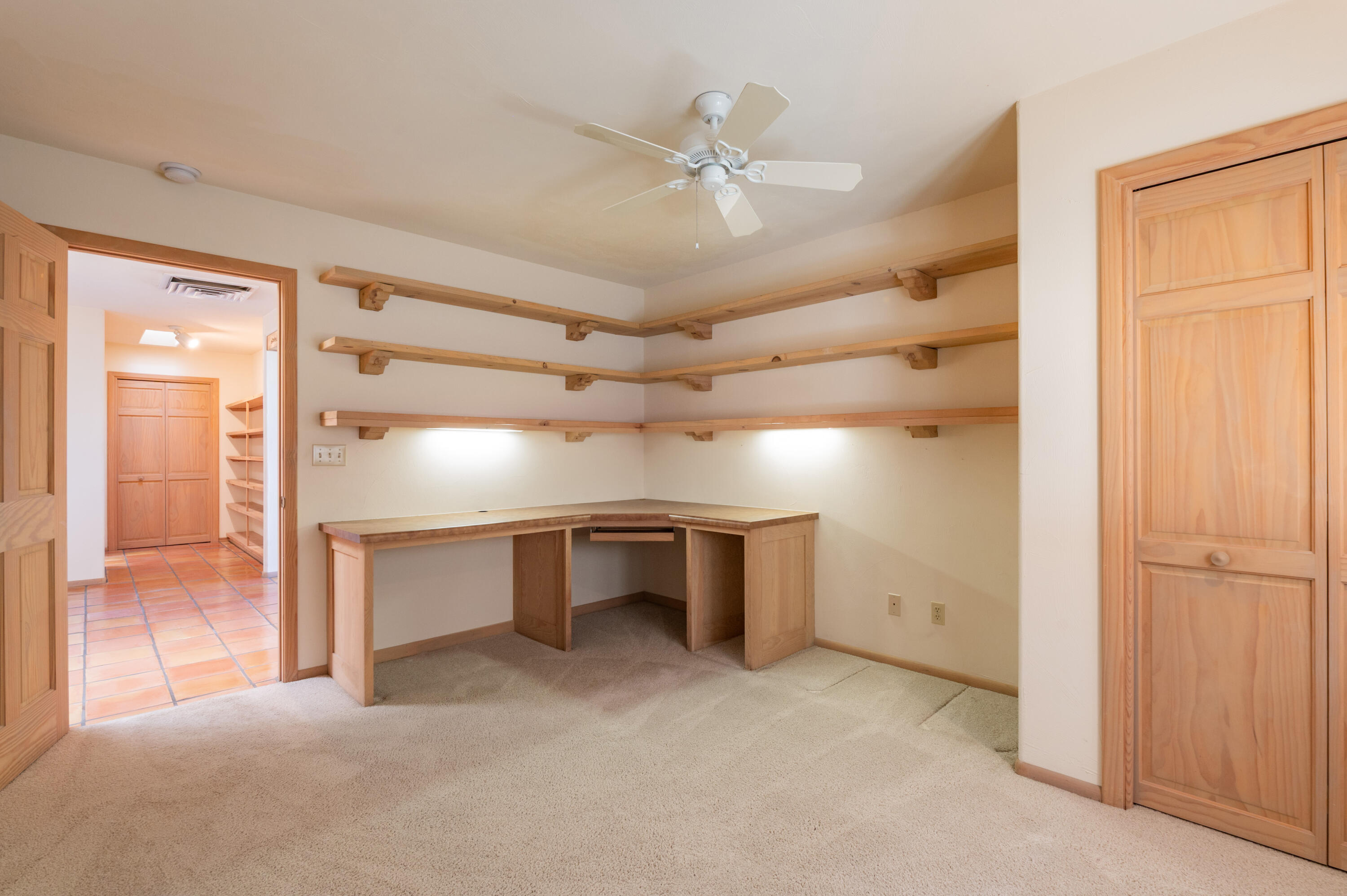 Photo 7 — 1050 Joshua Drive SE