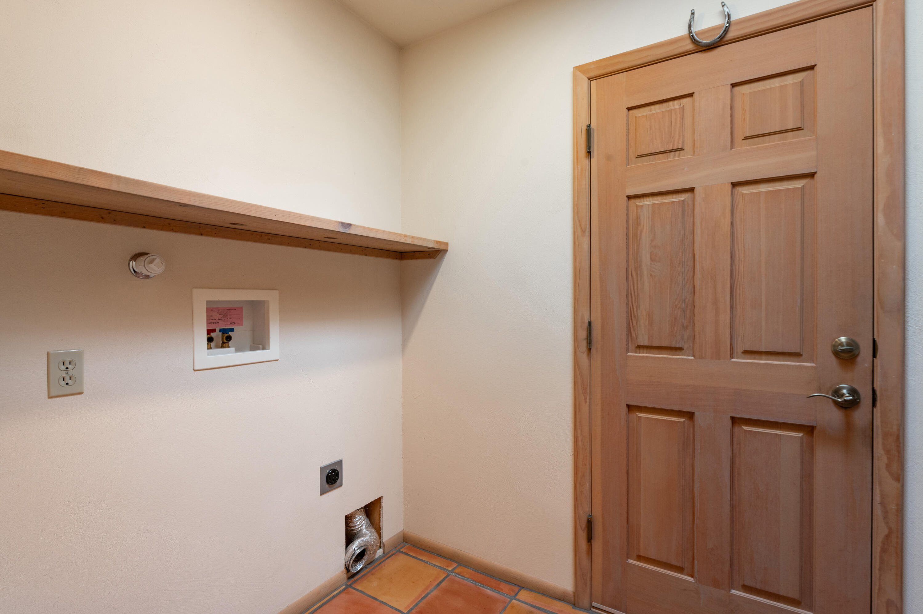 Photo 5 — 1050 Joshua Drive SE