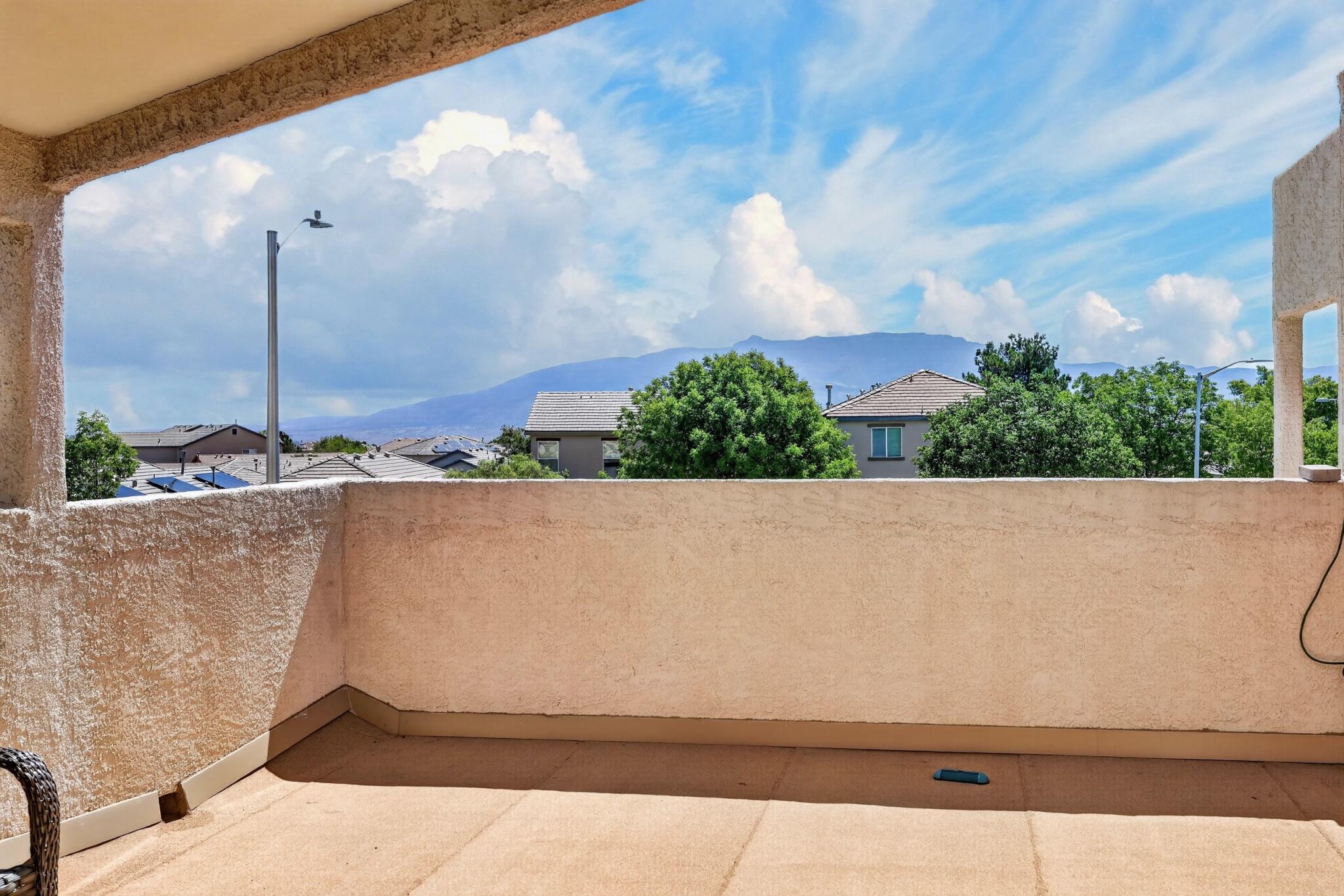 Photo 3 — 3236 Renaissance Drive SE