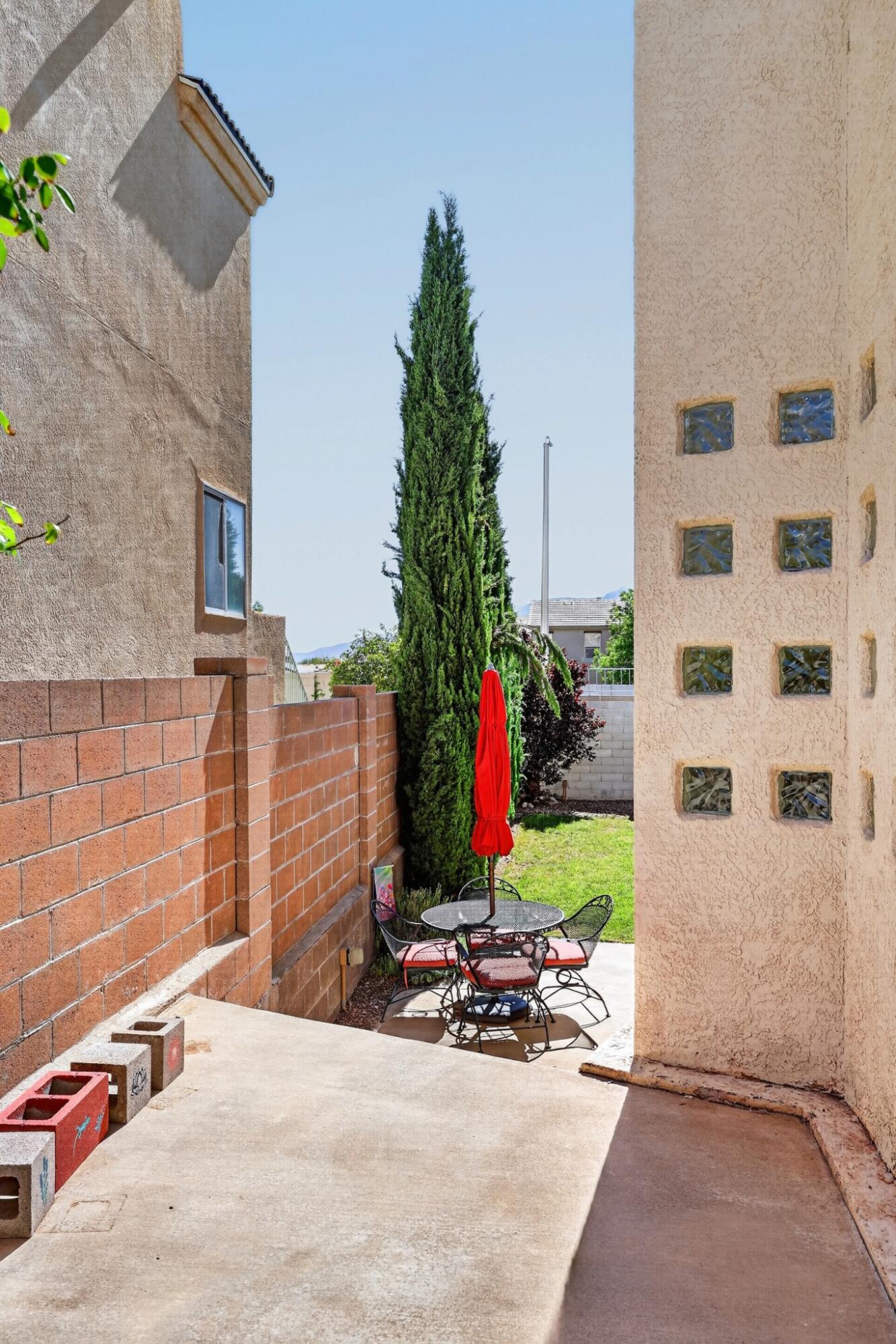 Photo 5 — 3236 Renaissance Drive SE