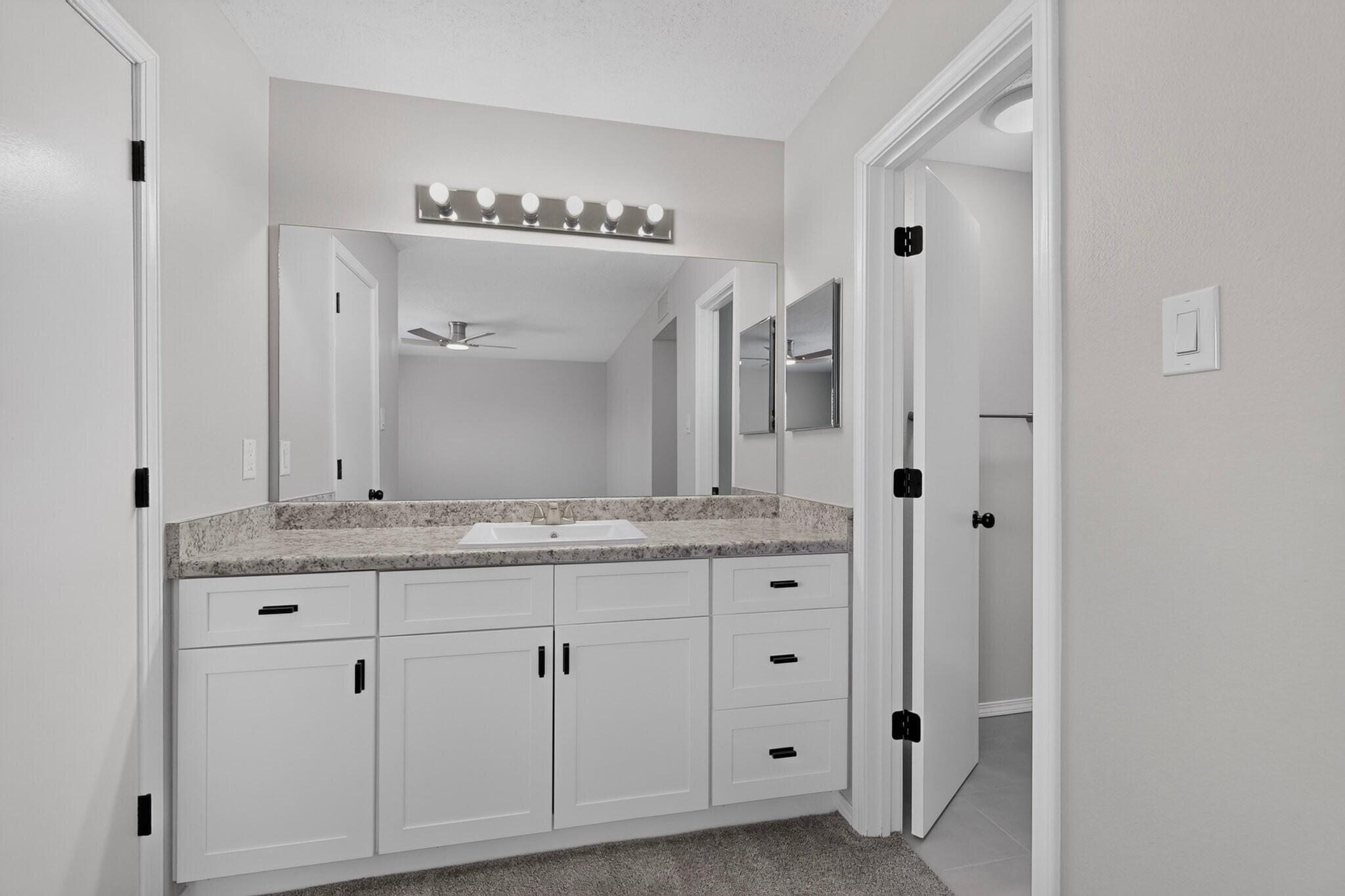 Photo 6 — 8314 Krim Drive NE