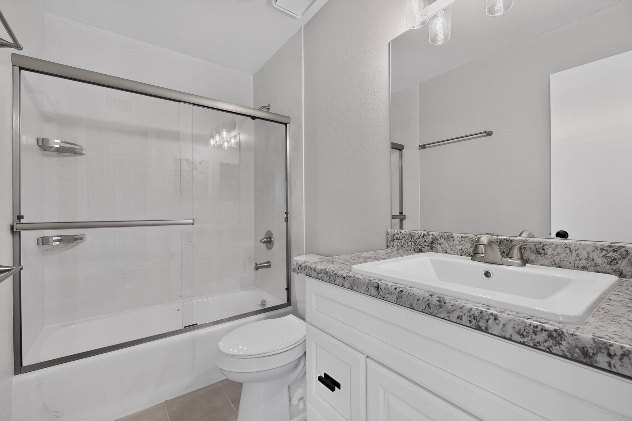 Photo 9 — 8314 Krim Drive NE