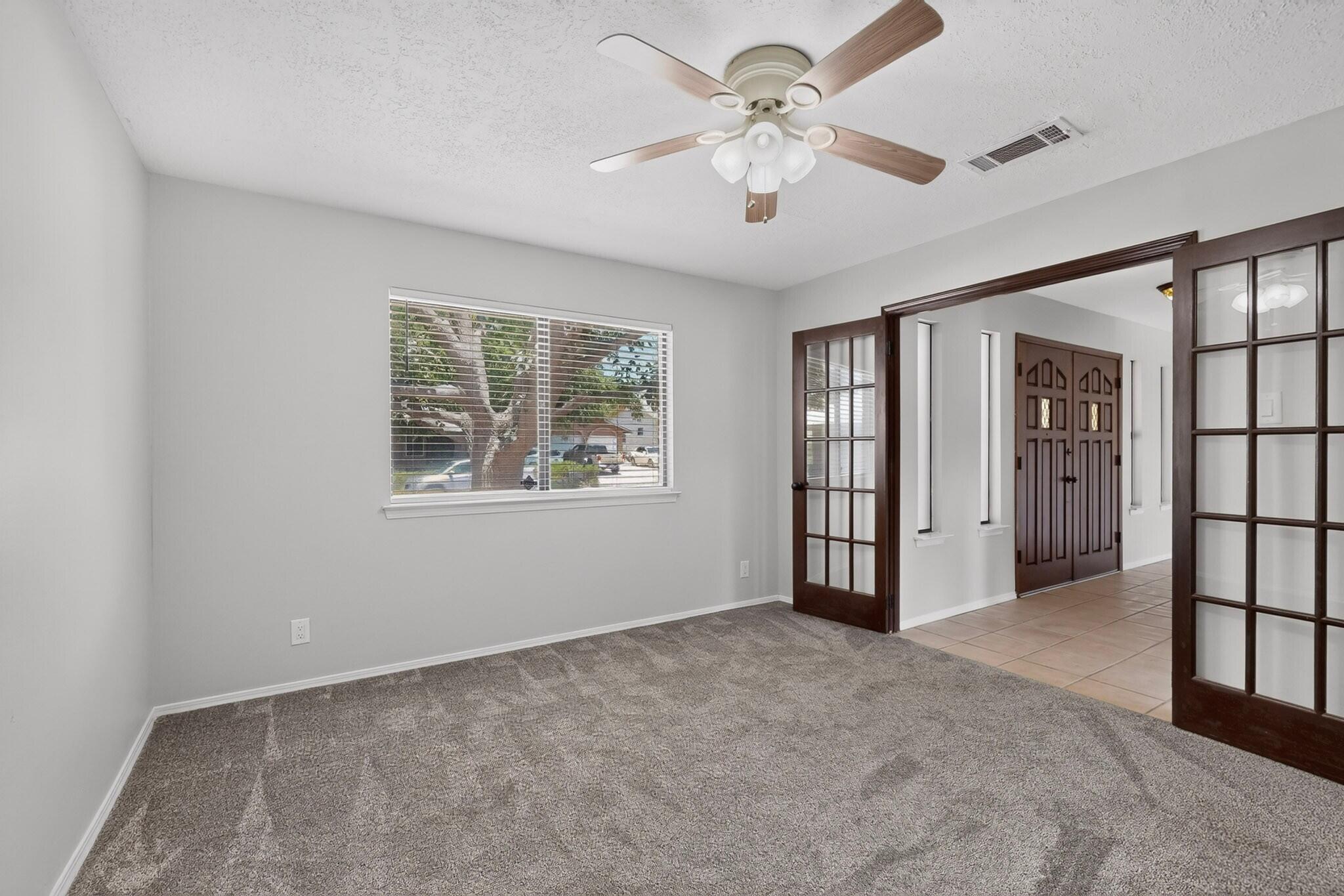 Photo 12 — 8314 Krim Drive NE