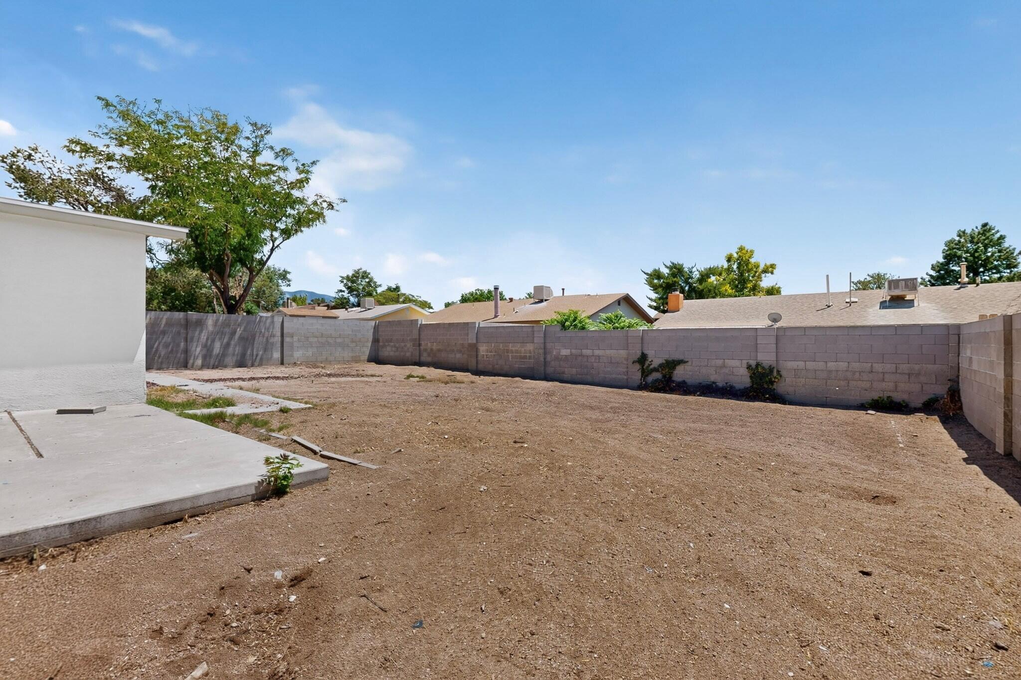 Photo 16 — 8314 Krim Drive NE