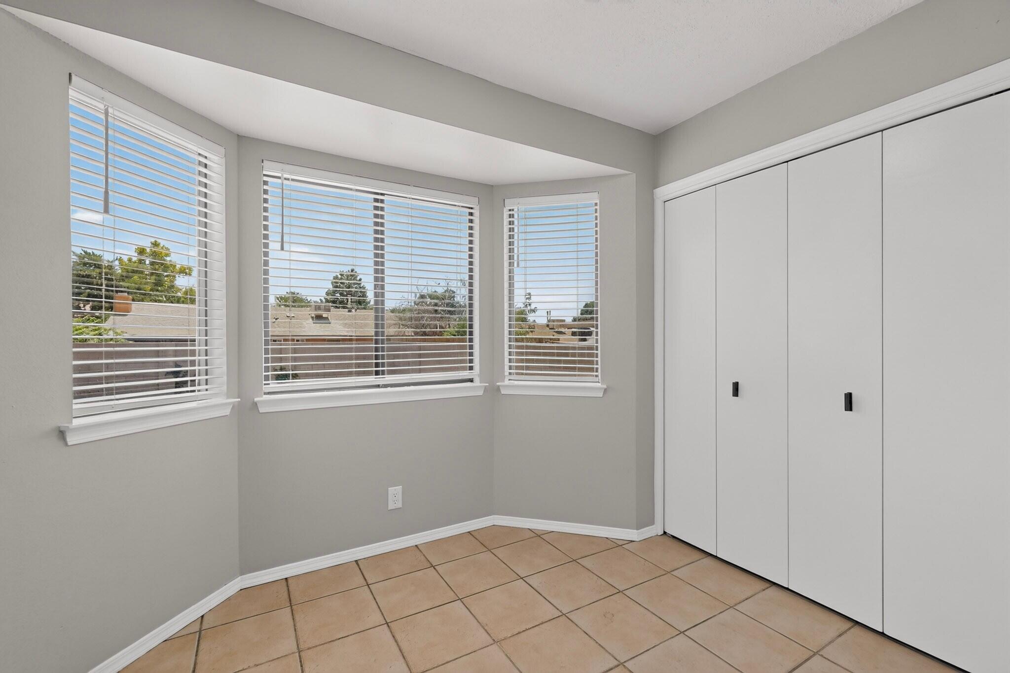 Photo 2 — 8314 Krim Drive NE